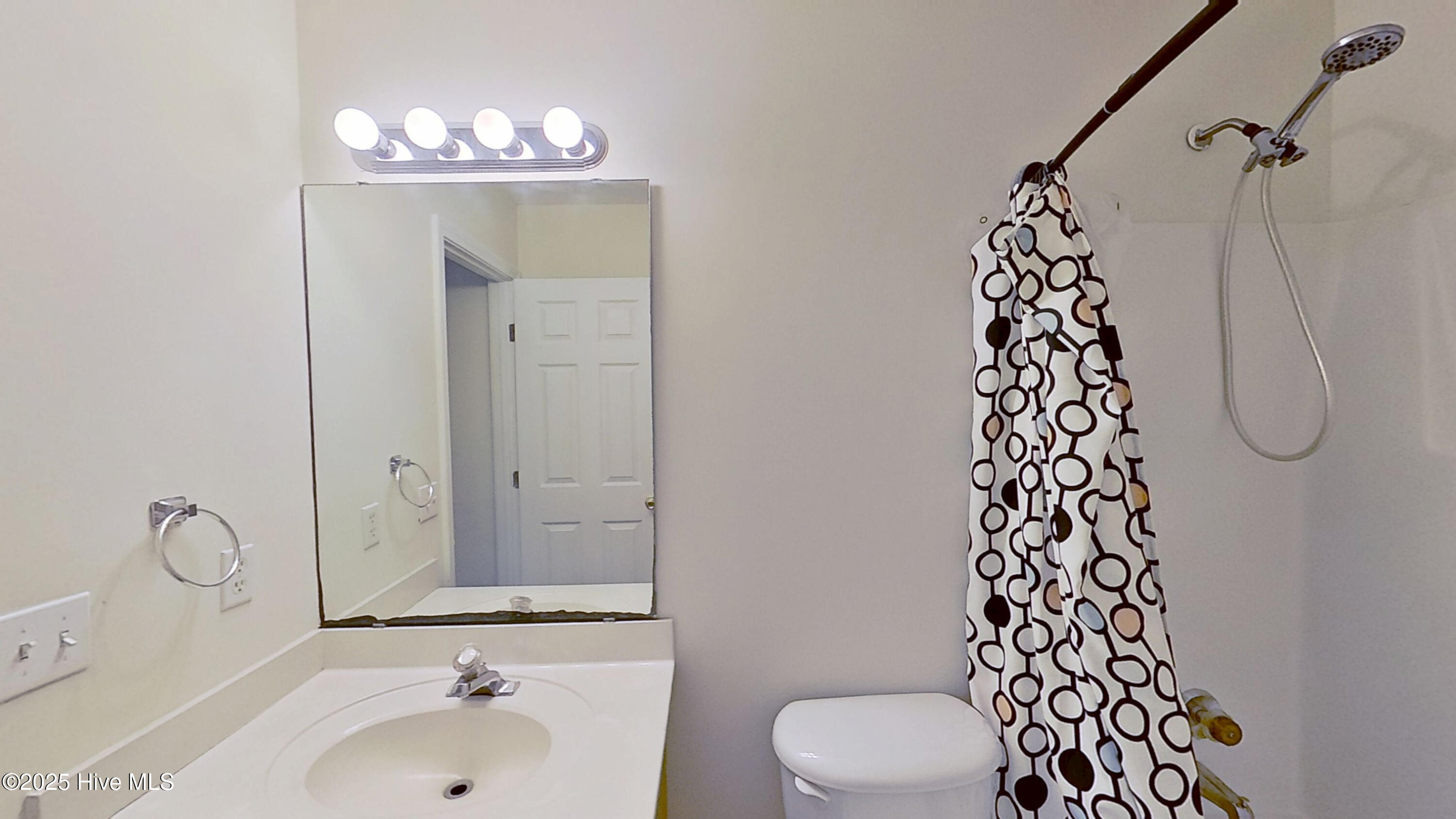 4264 Sunglow Drive Property Photo 13