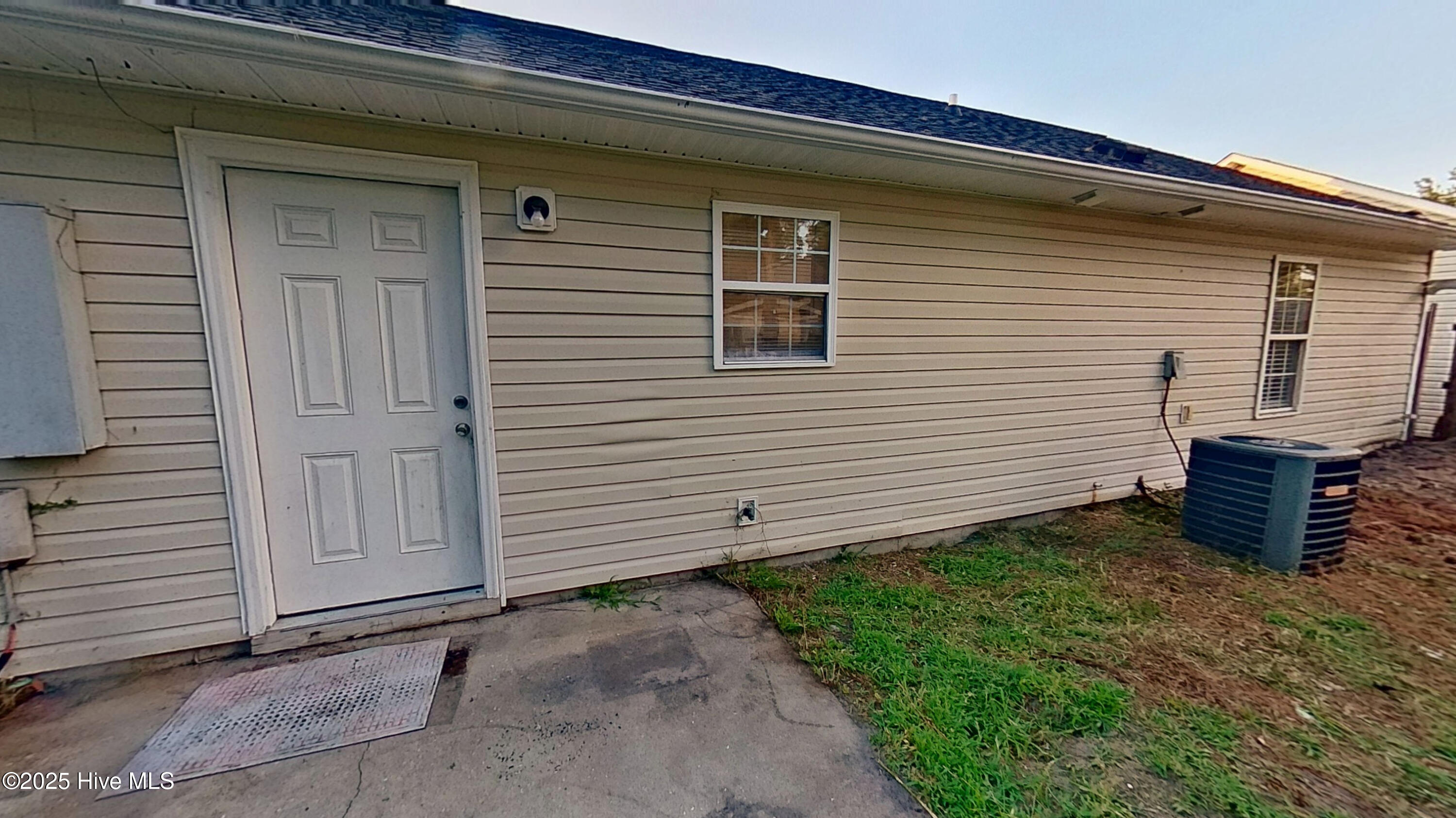4264 Sunglow Drive Property Photo 17