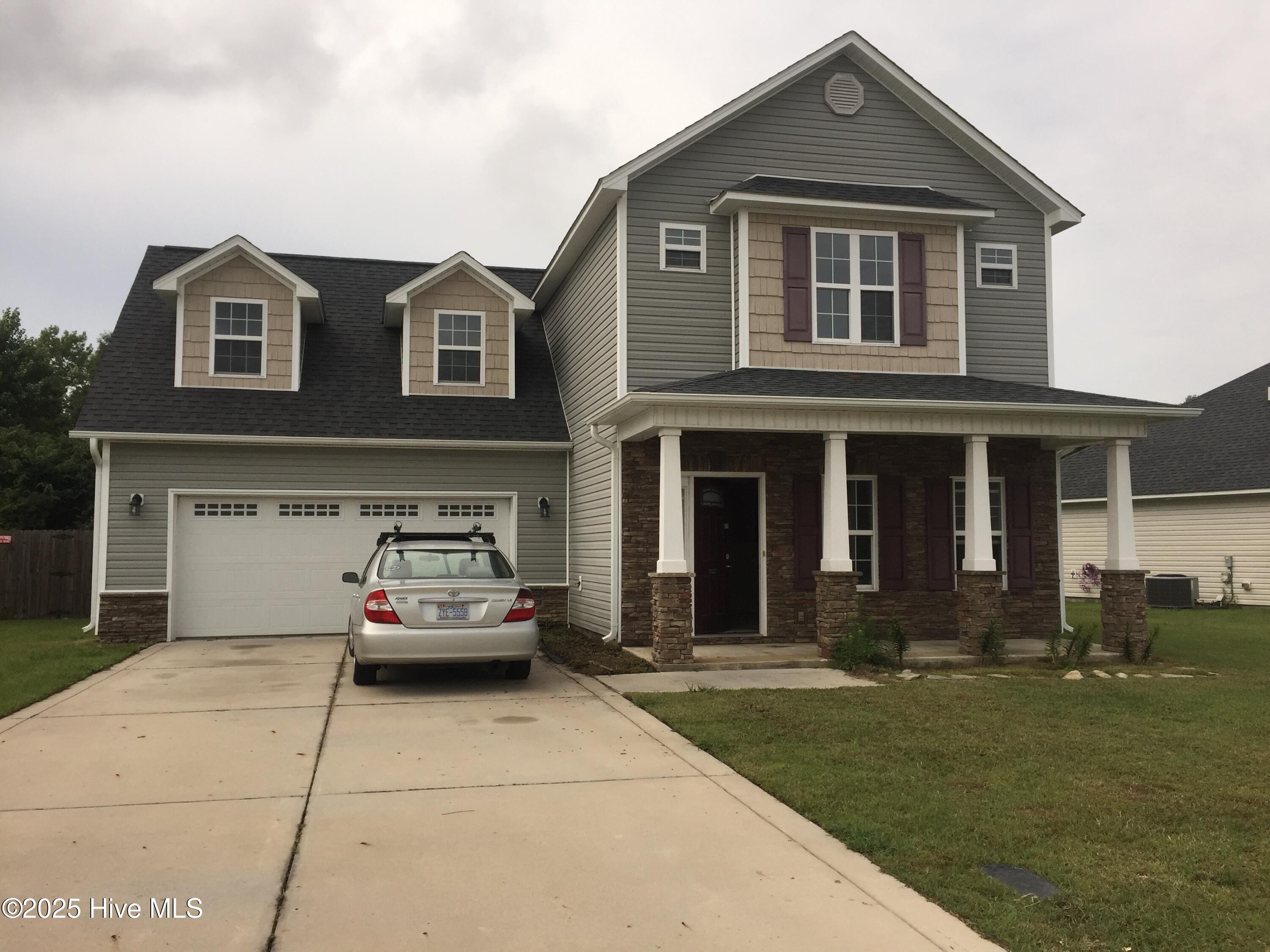 306 Saratoga Lane Property Photo