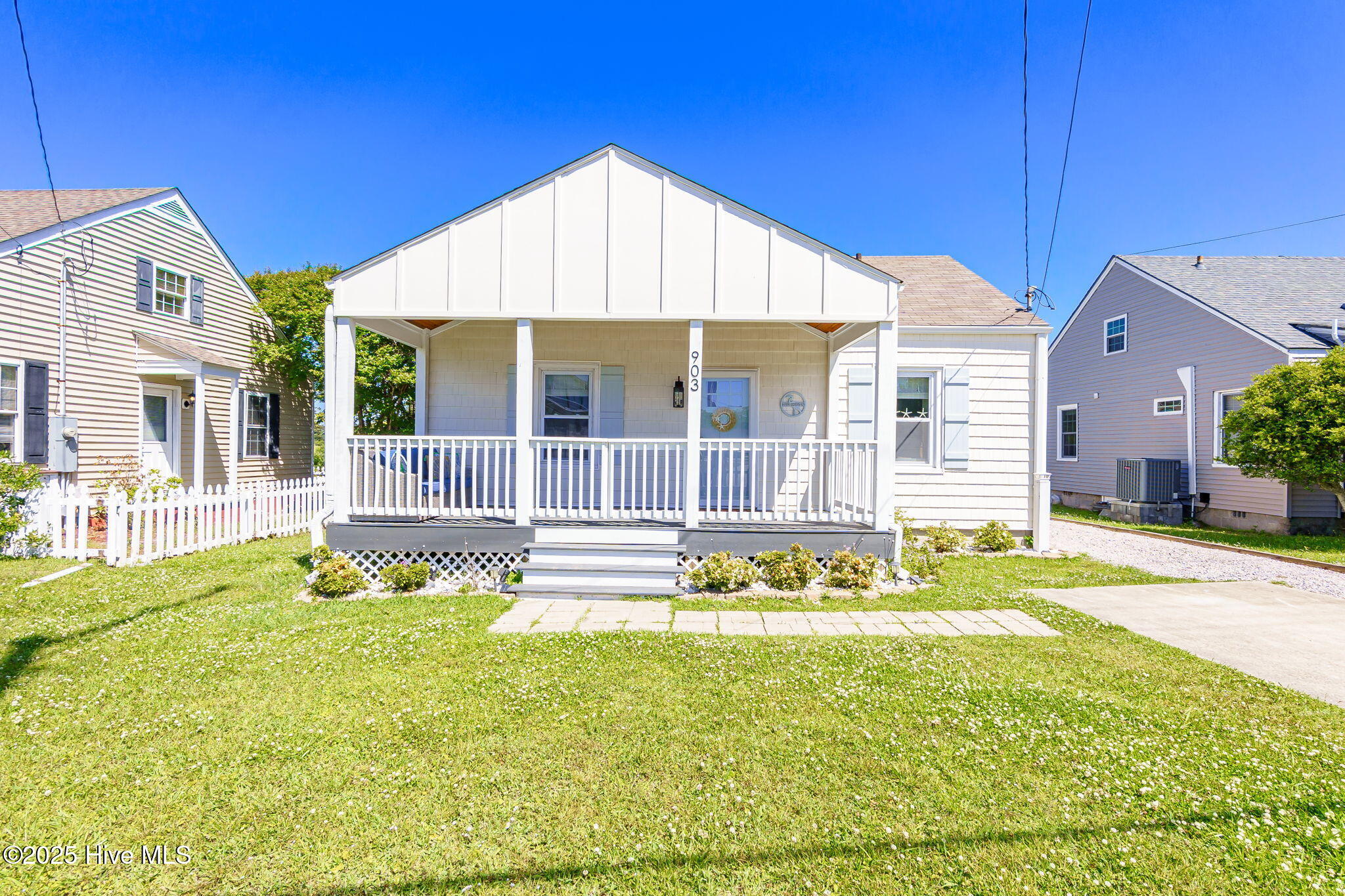 903 Live Oak Street Property Photo