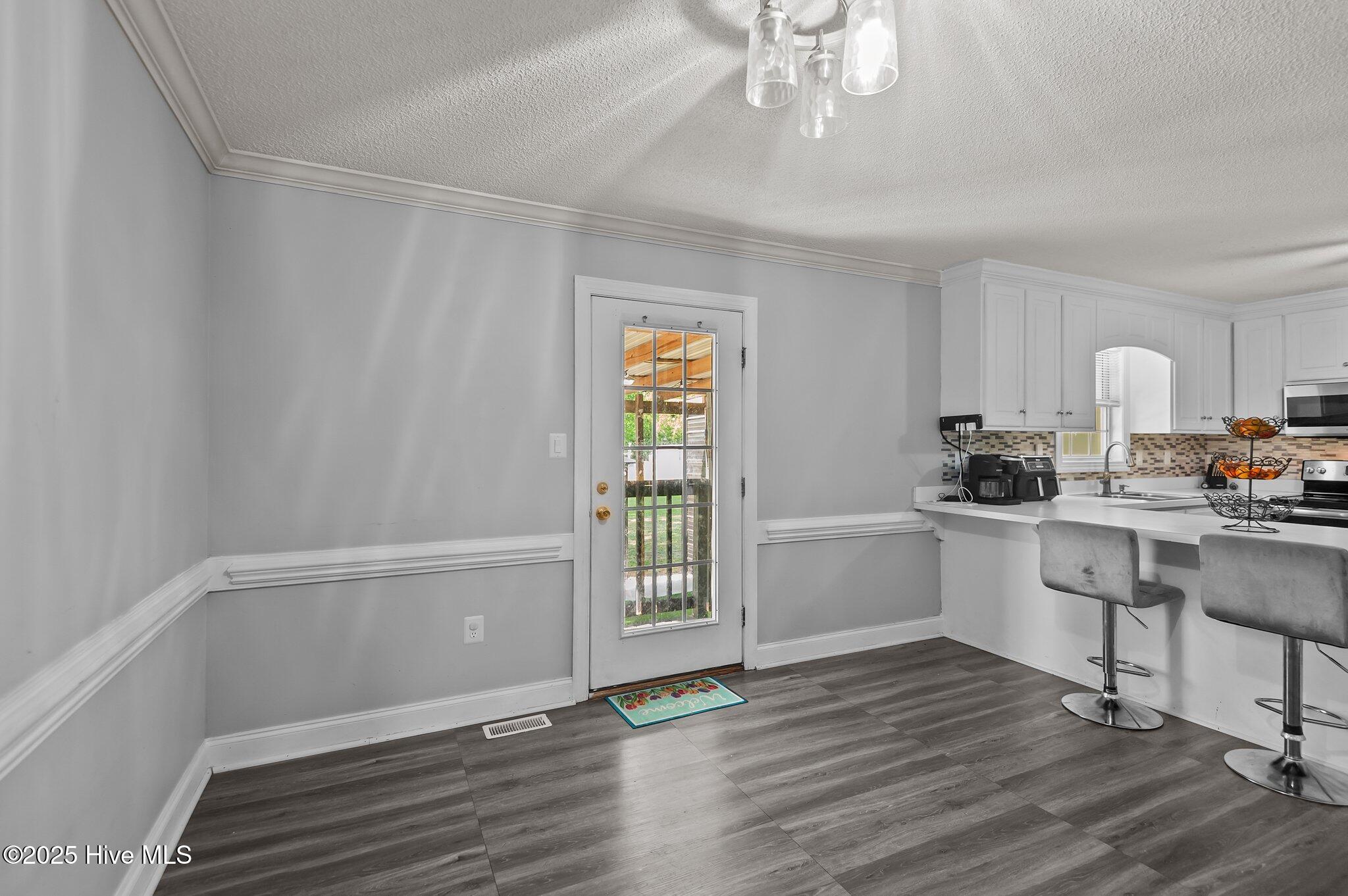 5065 Chris Road Property Photo 10