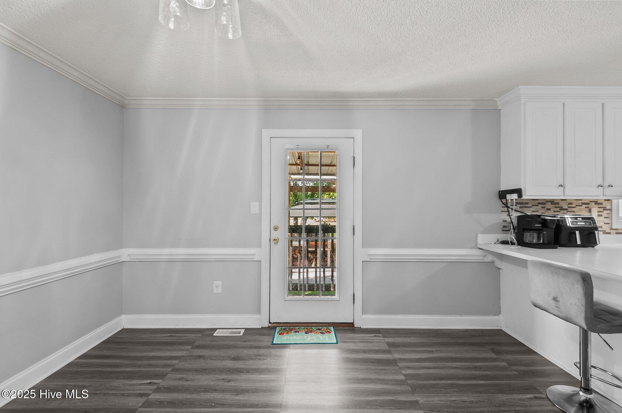 5065 Chris Road Property Photo 12