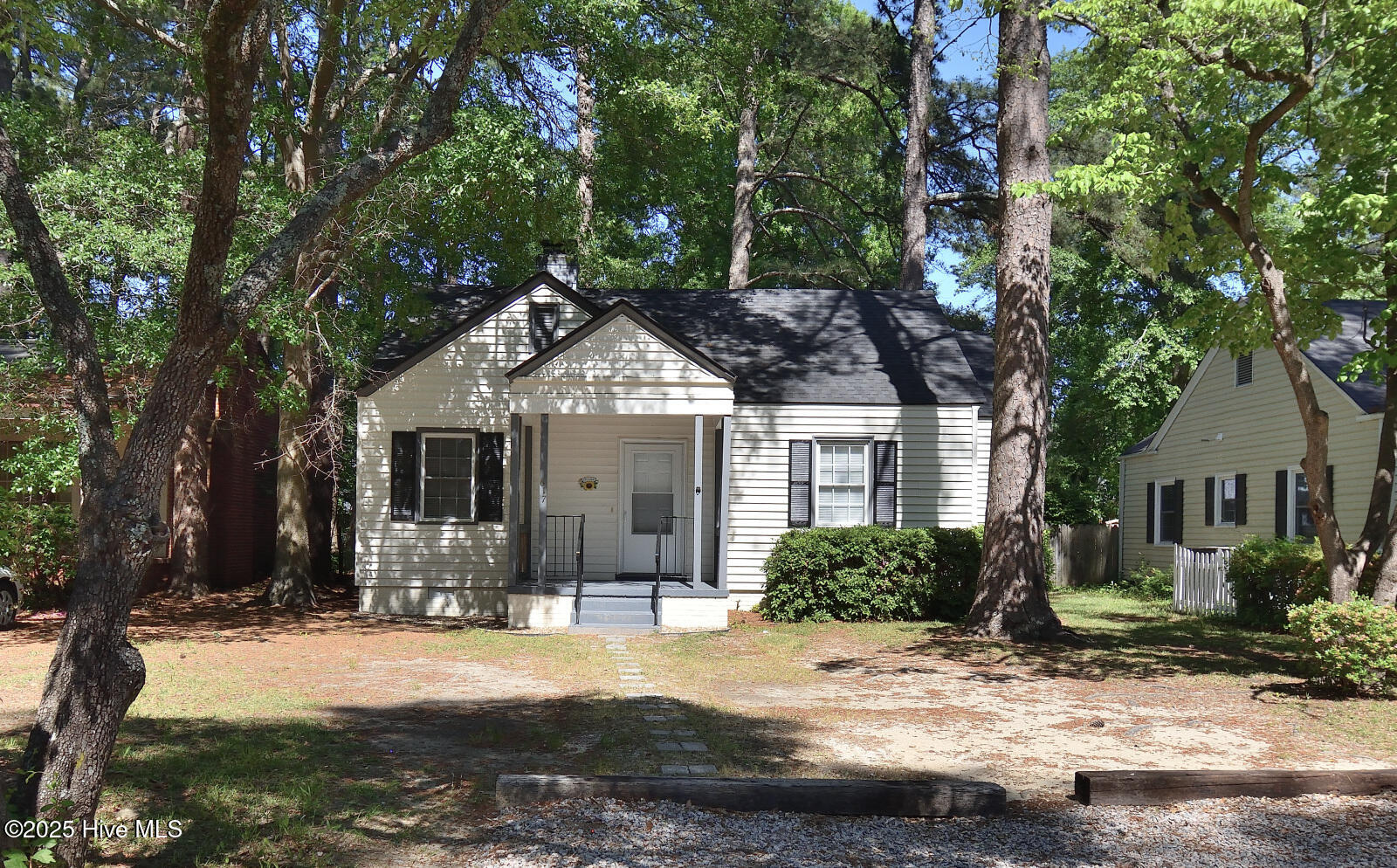 617 S Taylor Street Property Photo