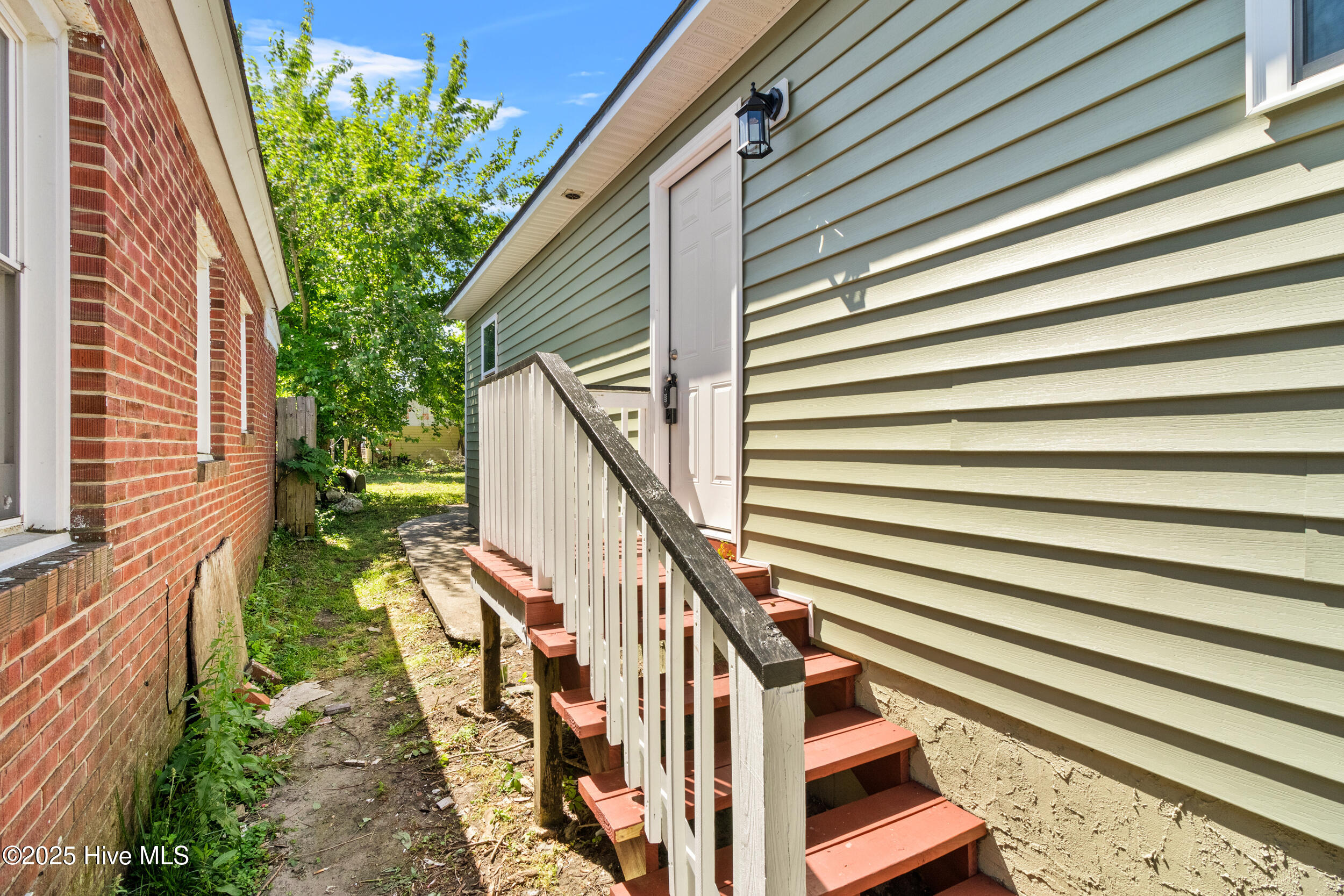 118 S 13th Street Property Photo 7