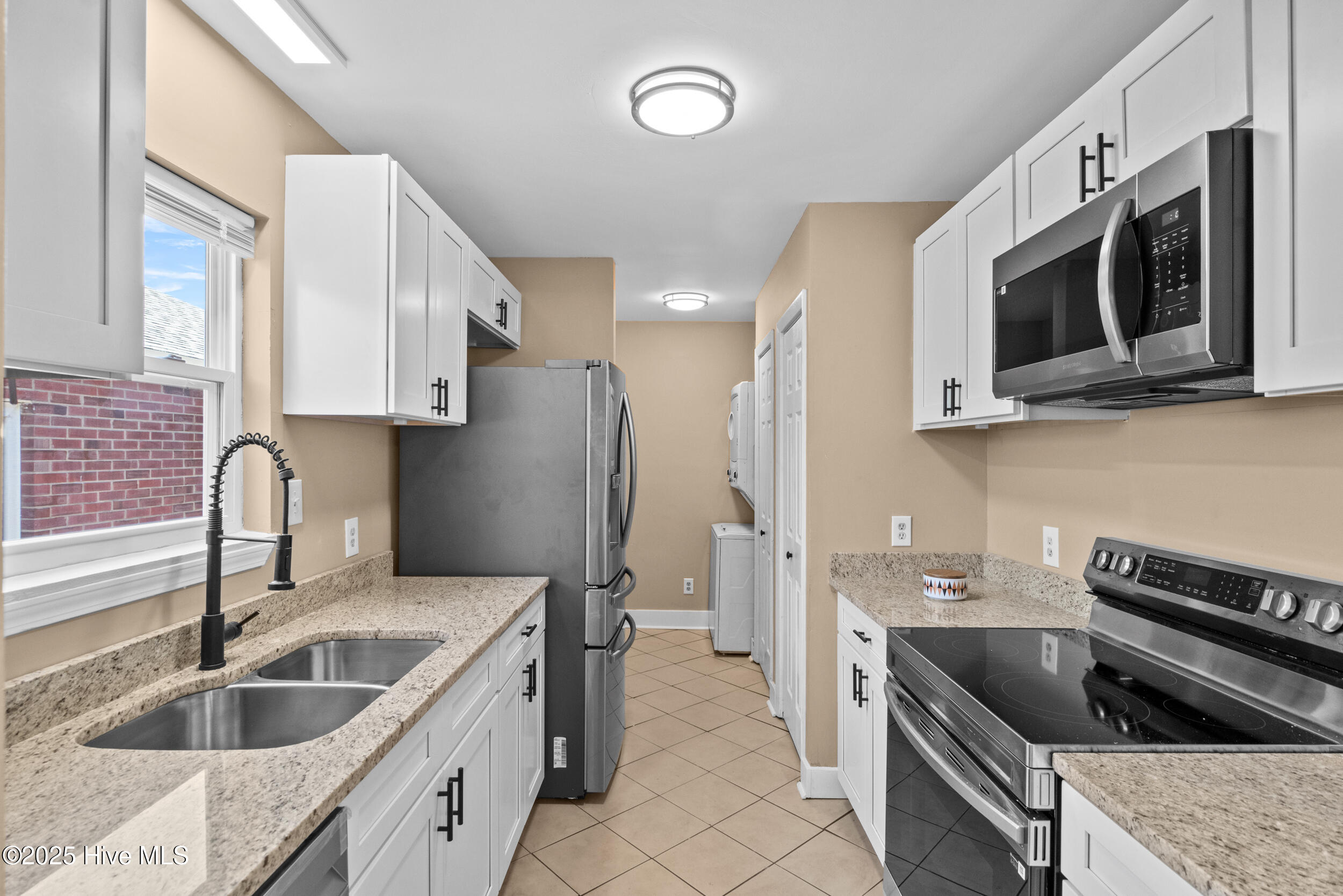 118 S 13th Street Property Photo 16