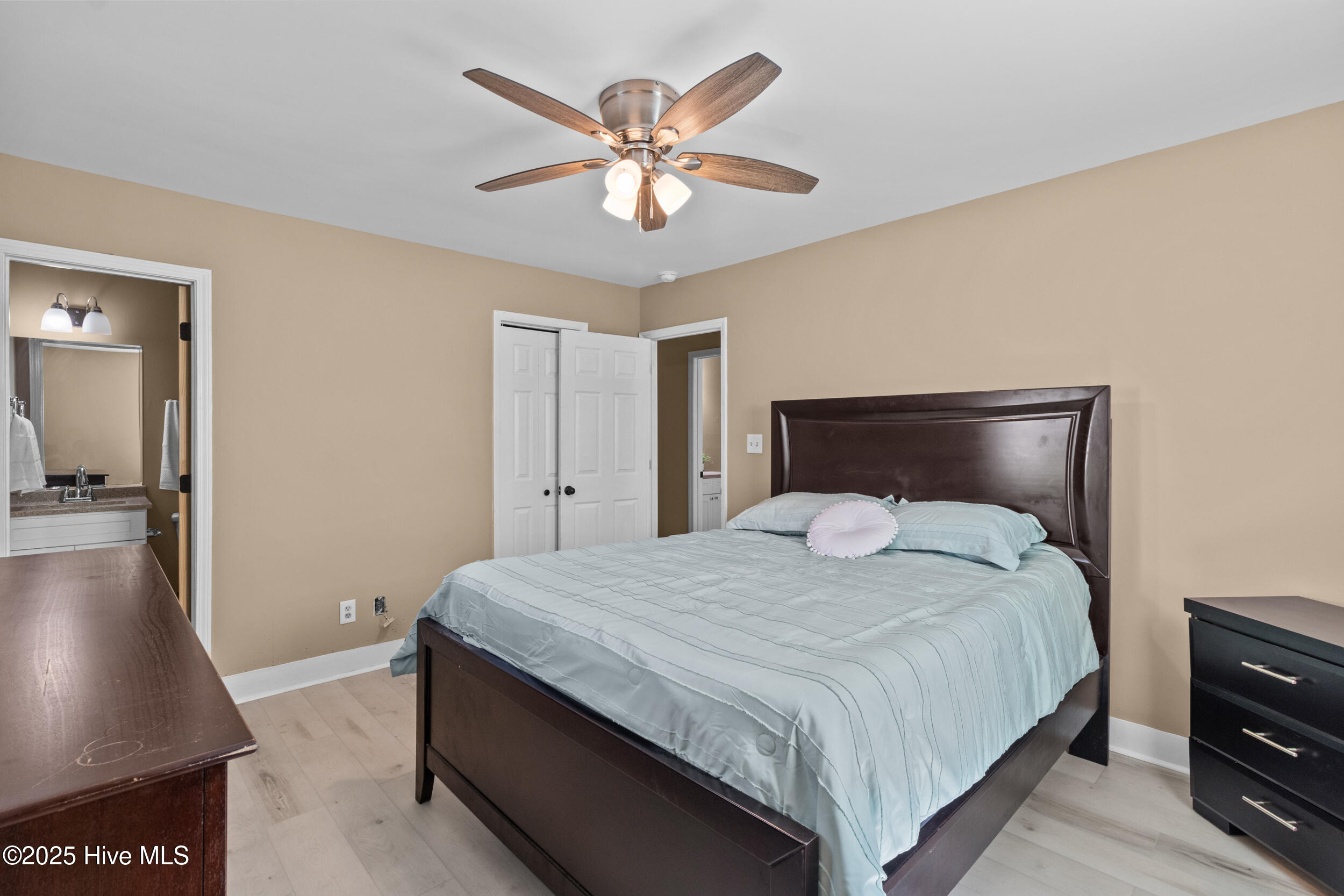 118 S 13th Street Property Photo 20