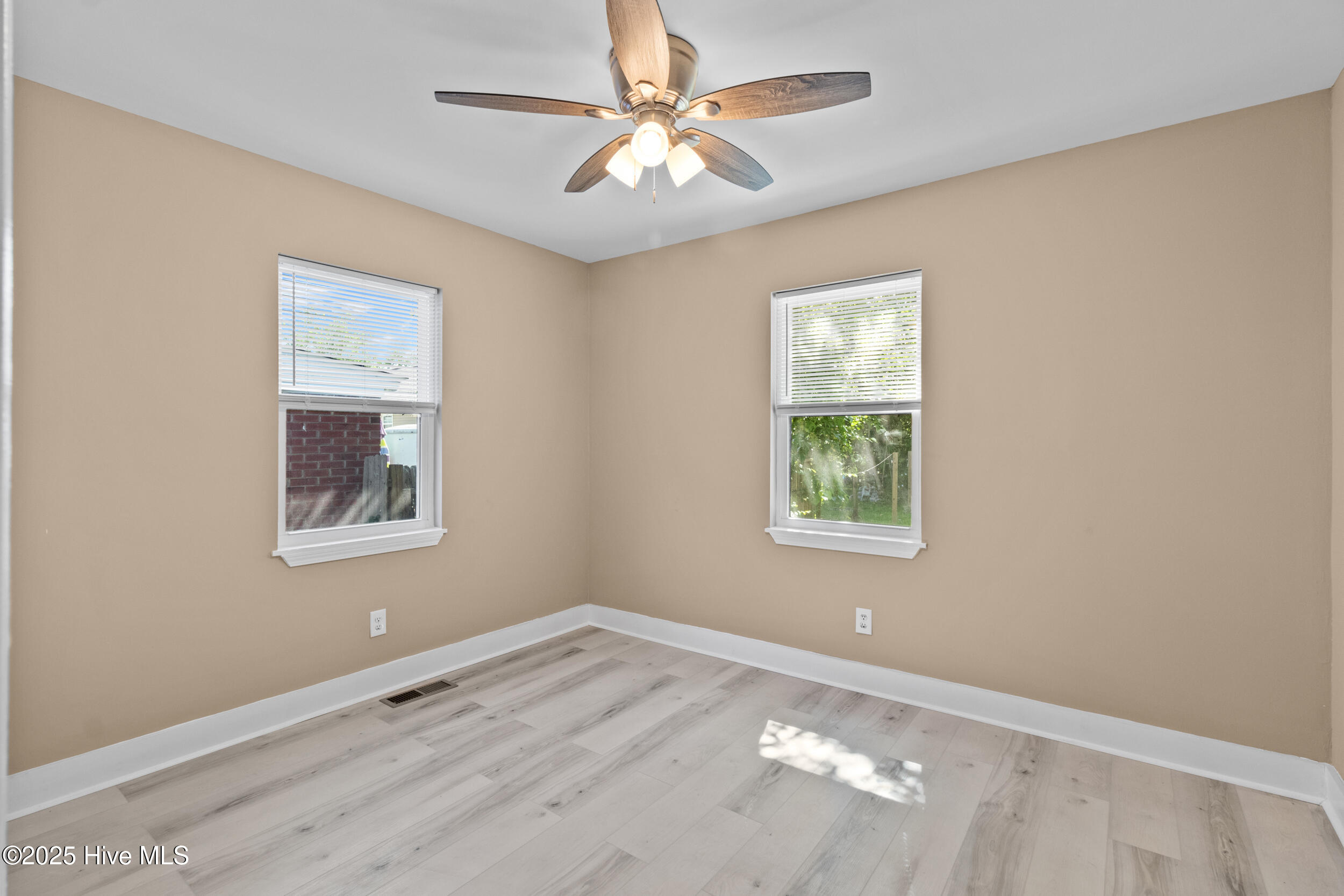 118 S 13th Street Property Photo 35