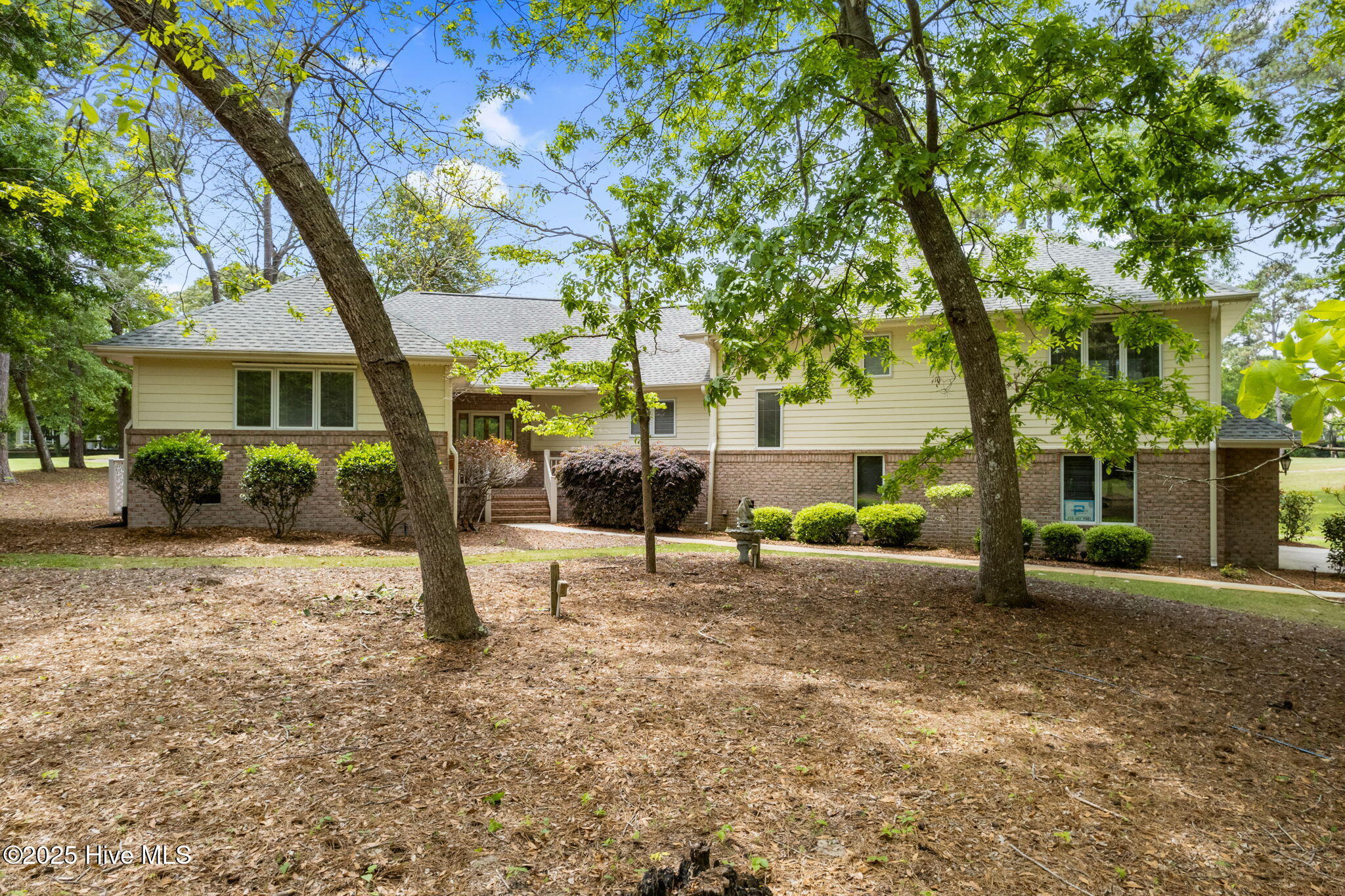 255 Genoes Point Road Property Photo 1
