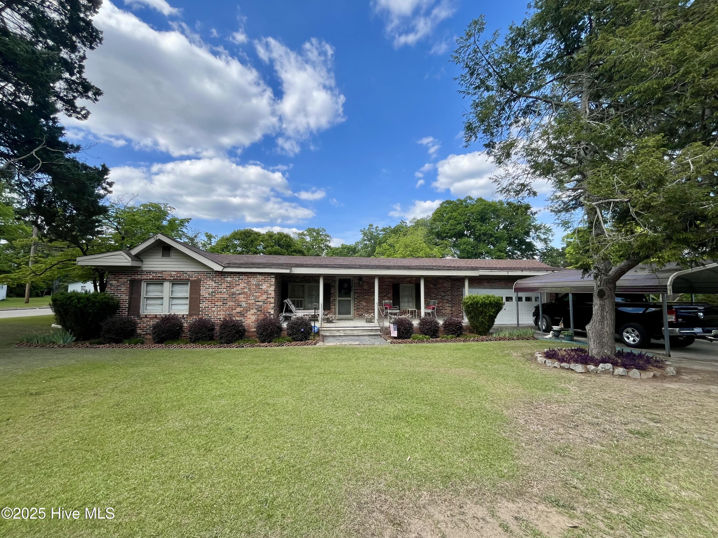 702 E Covington Street Property Photo