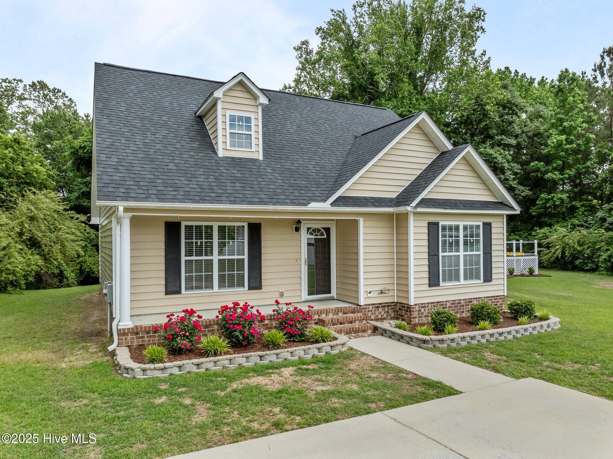 2881 Elizabeth Edwards Court Property Photo 7