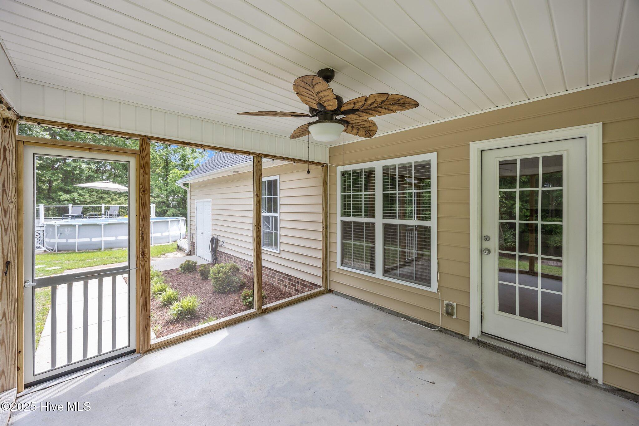 2881 Elizabeth Edwards Court Property Photo 10