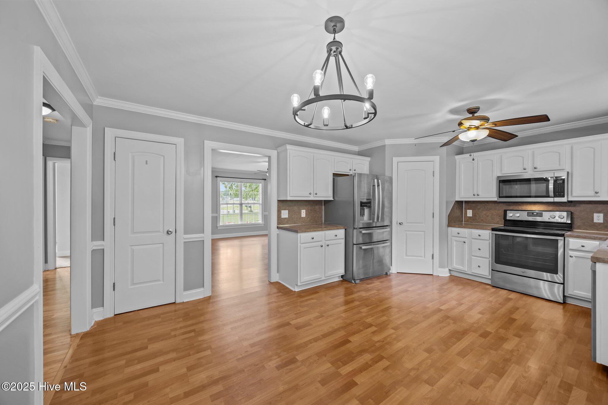 2881 Elizabeth Edwards Court Property Photo 20