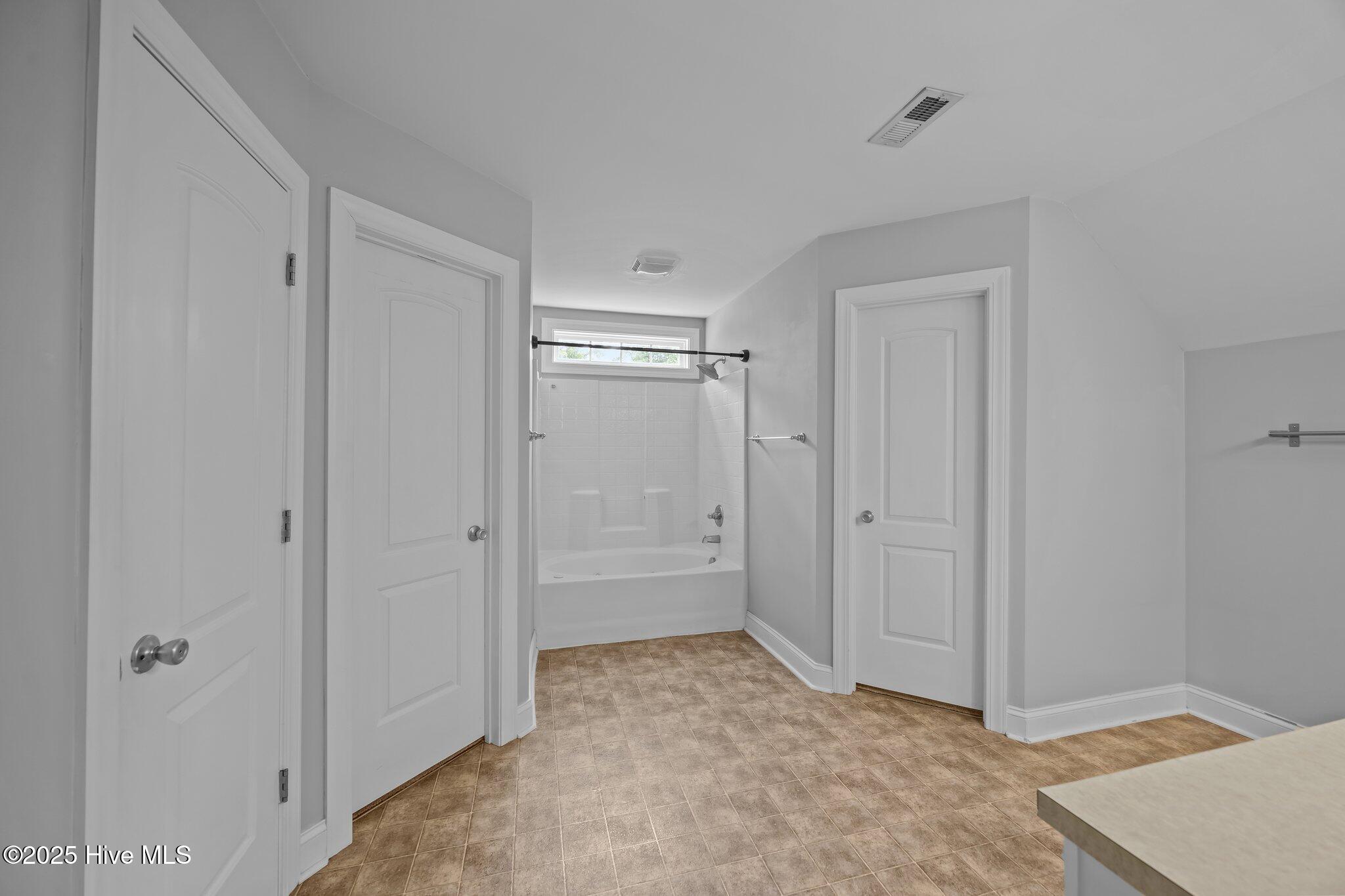 2881 Elizabeth Edwards Court Property Photo 28