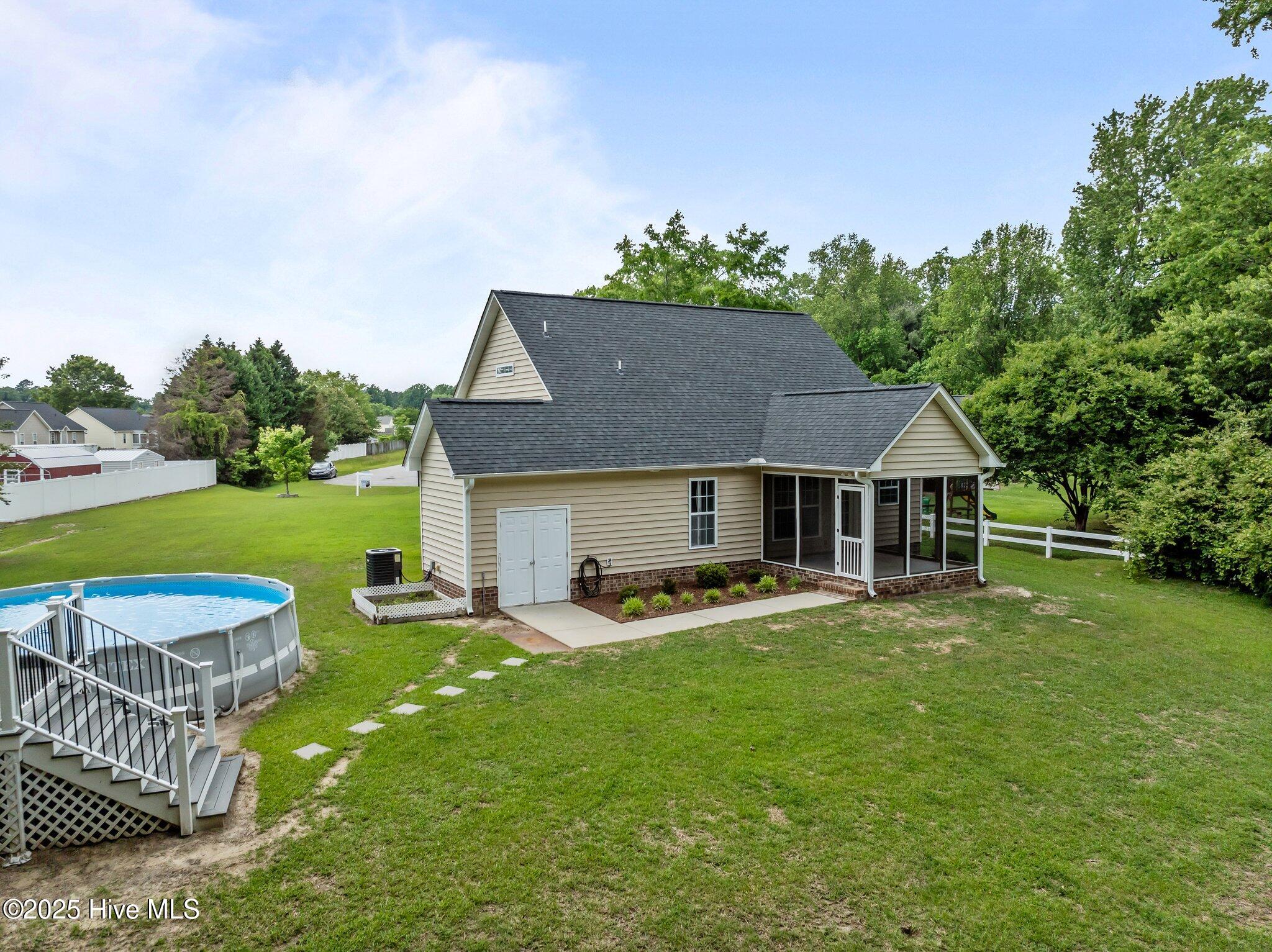 2881 Elizabeth Edwards Court Property Photo 33