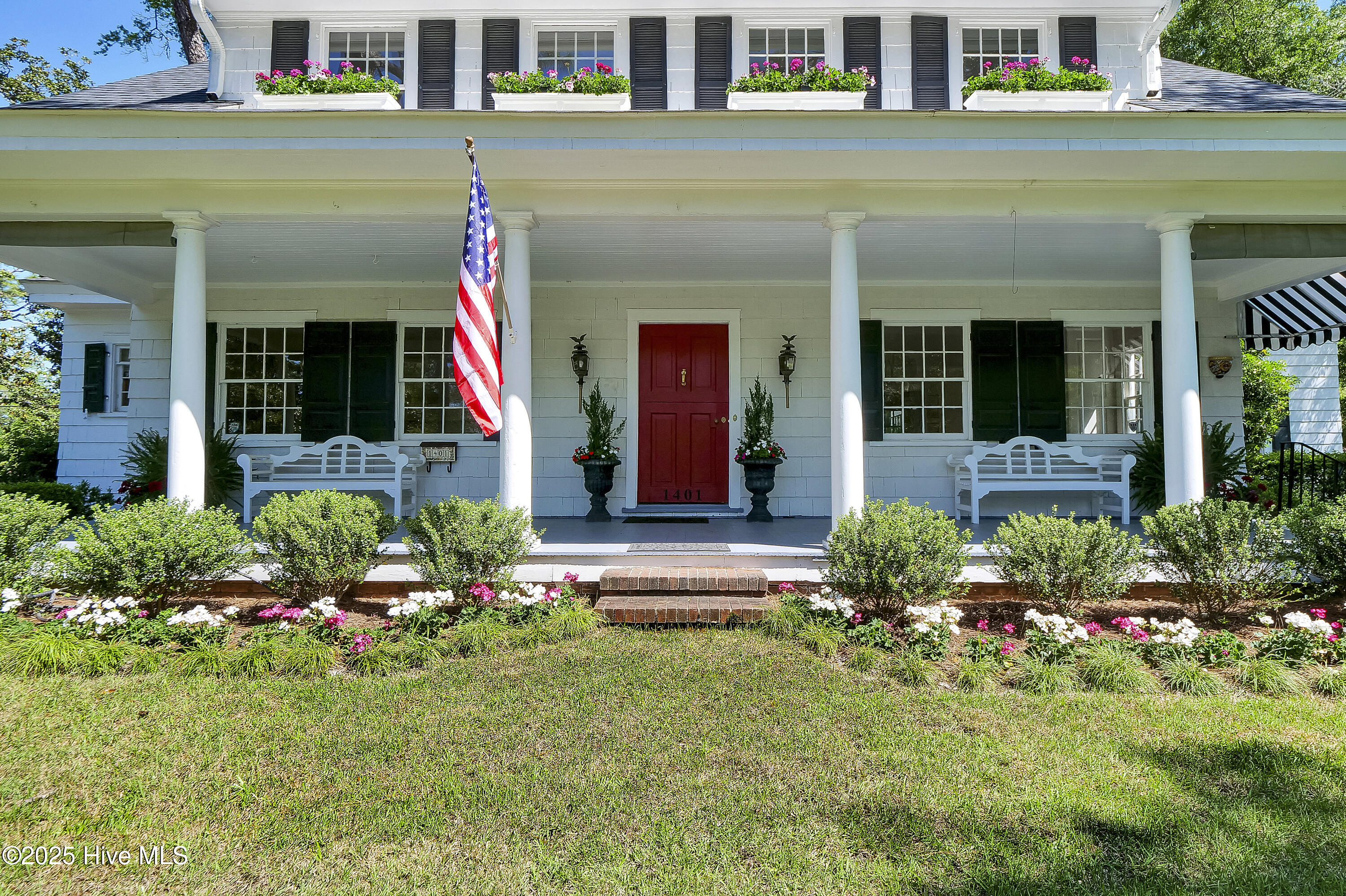 1401 Country Club Road Property Photo