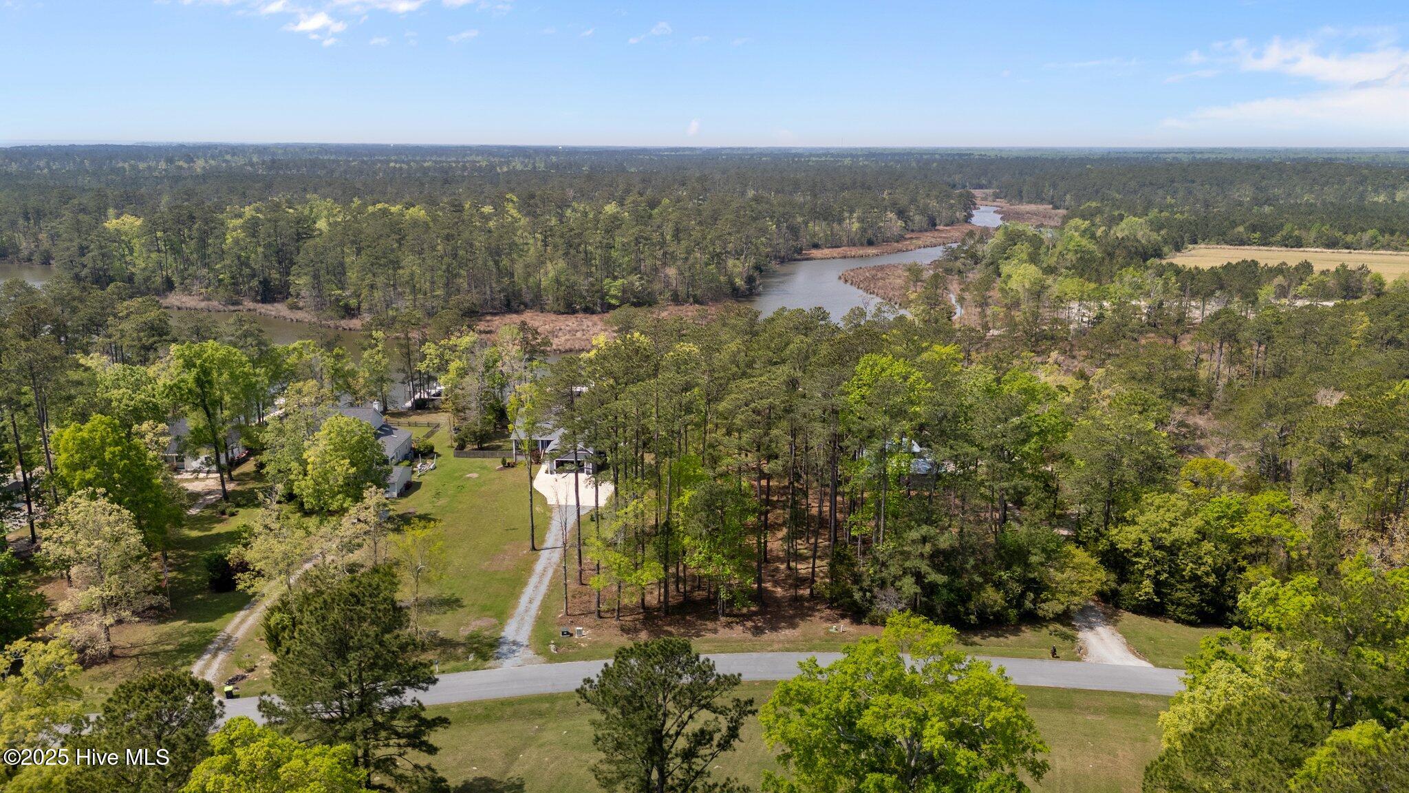 124 Peninsula Drive Property Photo 6