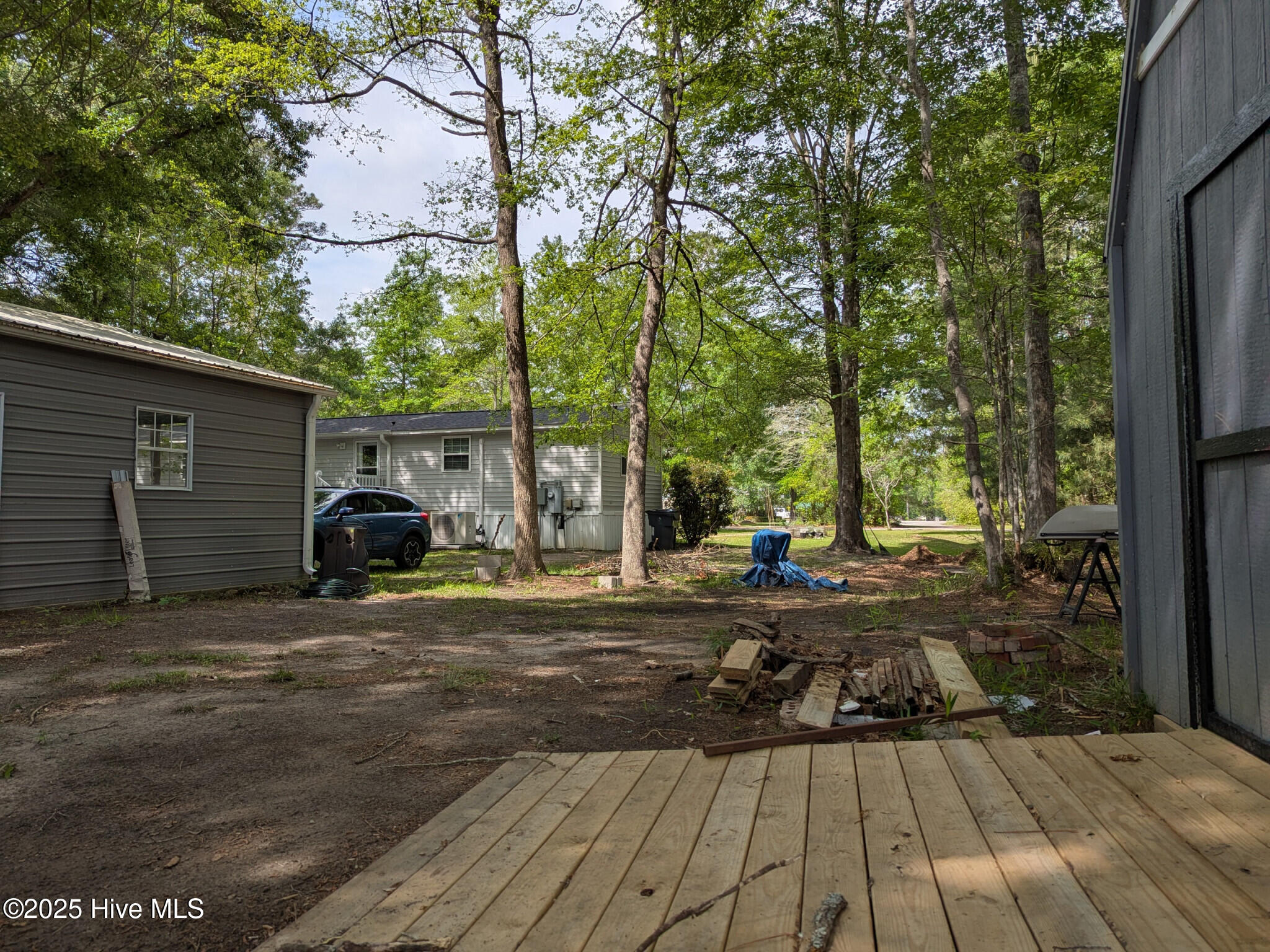 2483 Robin Circle Property Photo 21