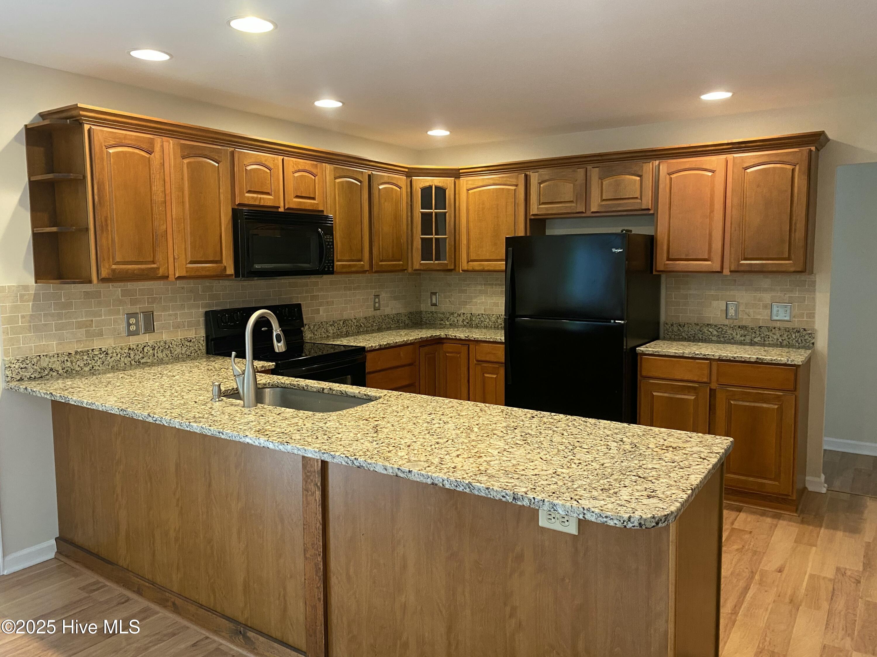 102 Chestnut Court Property Photo 6