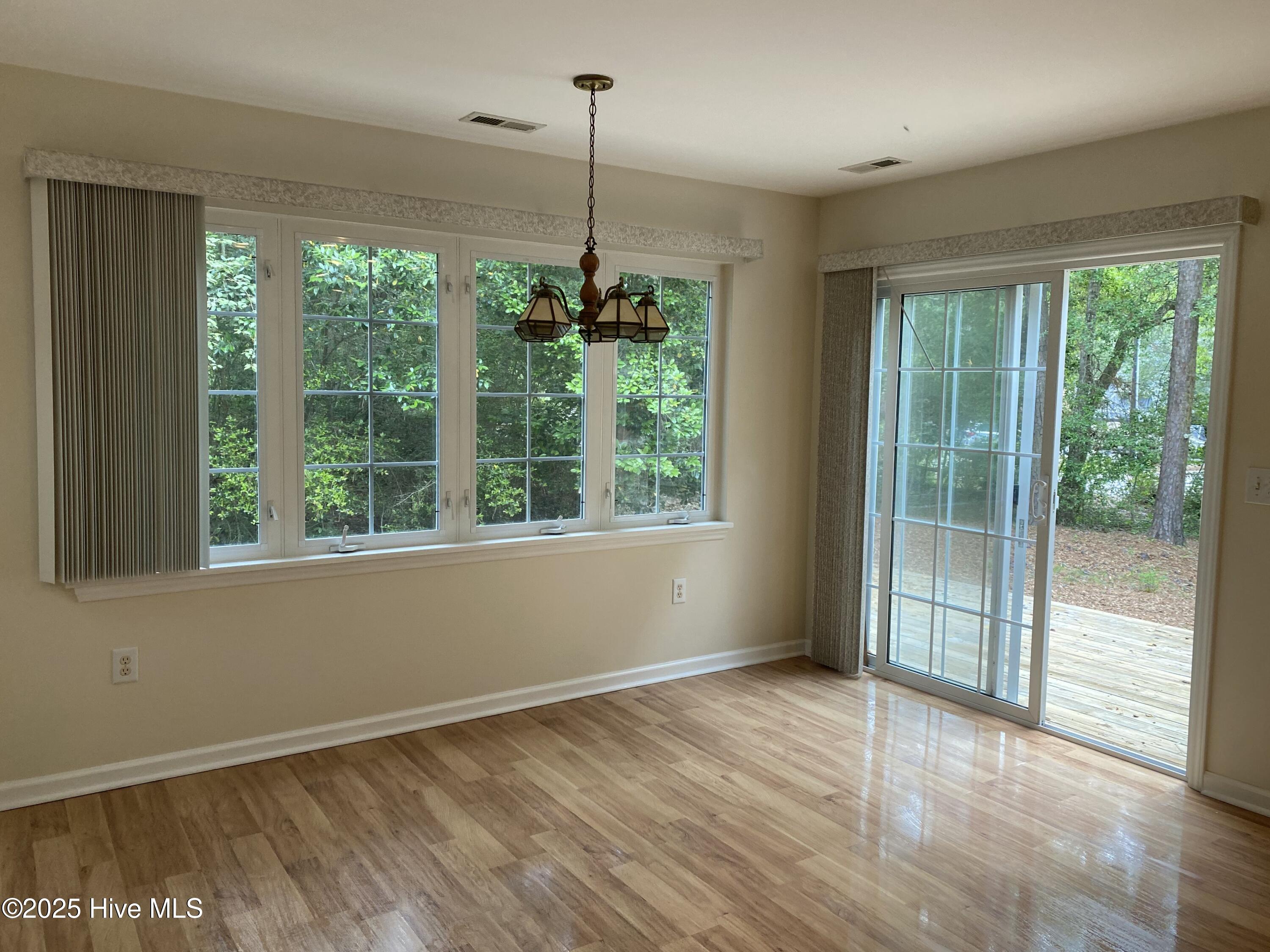 102 Chestnut Court Property Photo 9