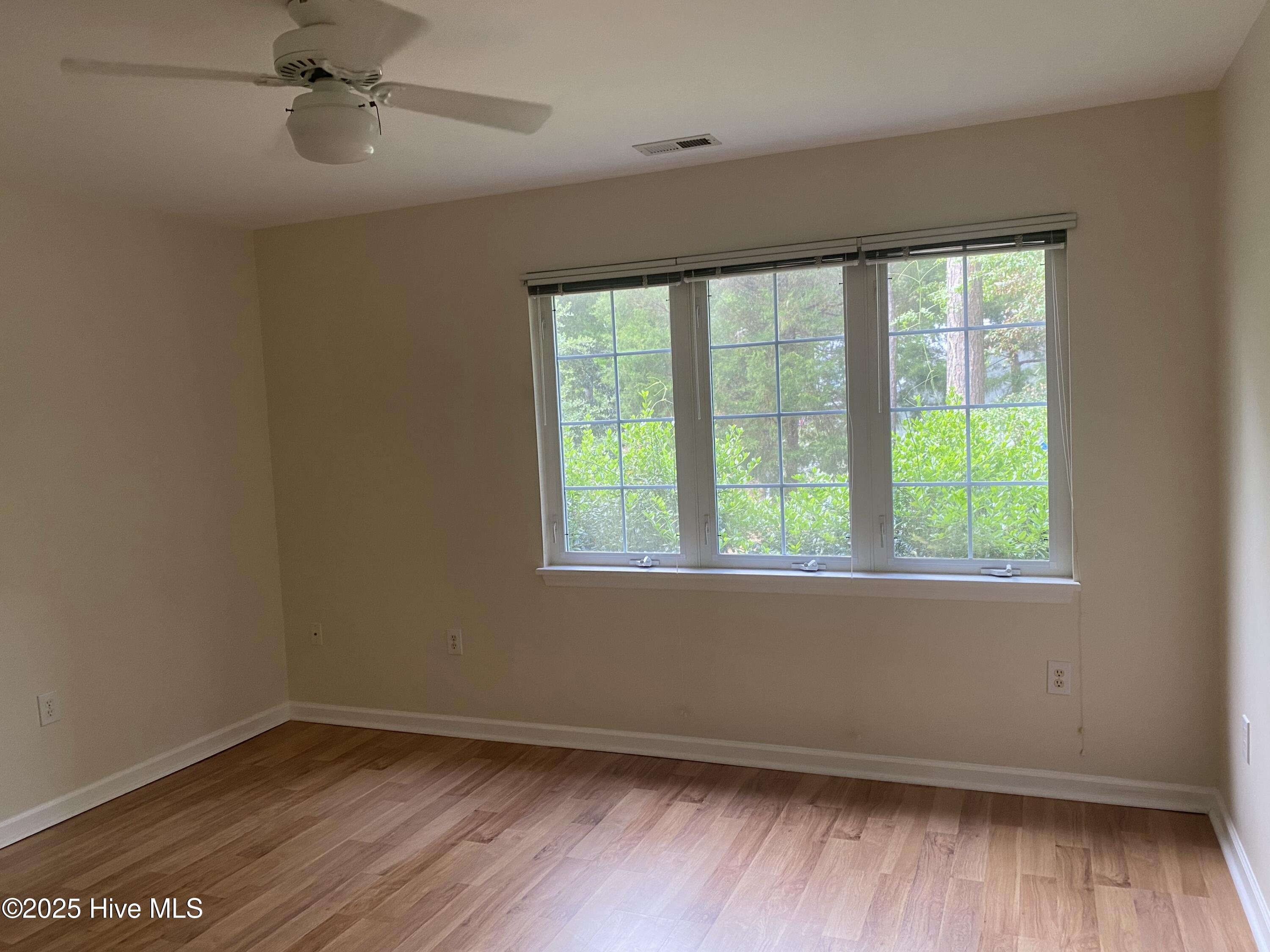 102 Chestnut Court Property Photo 13