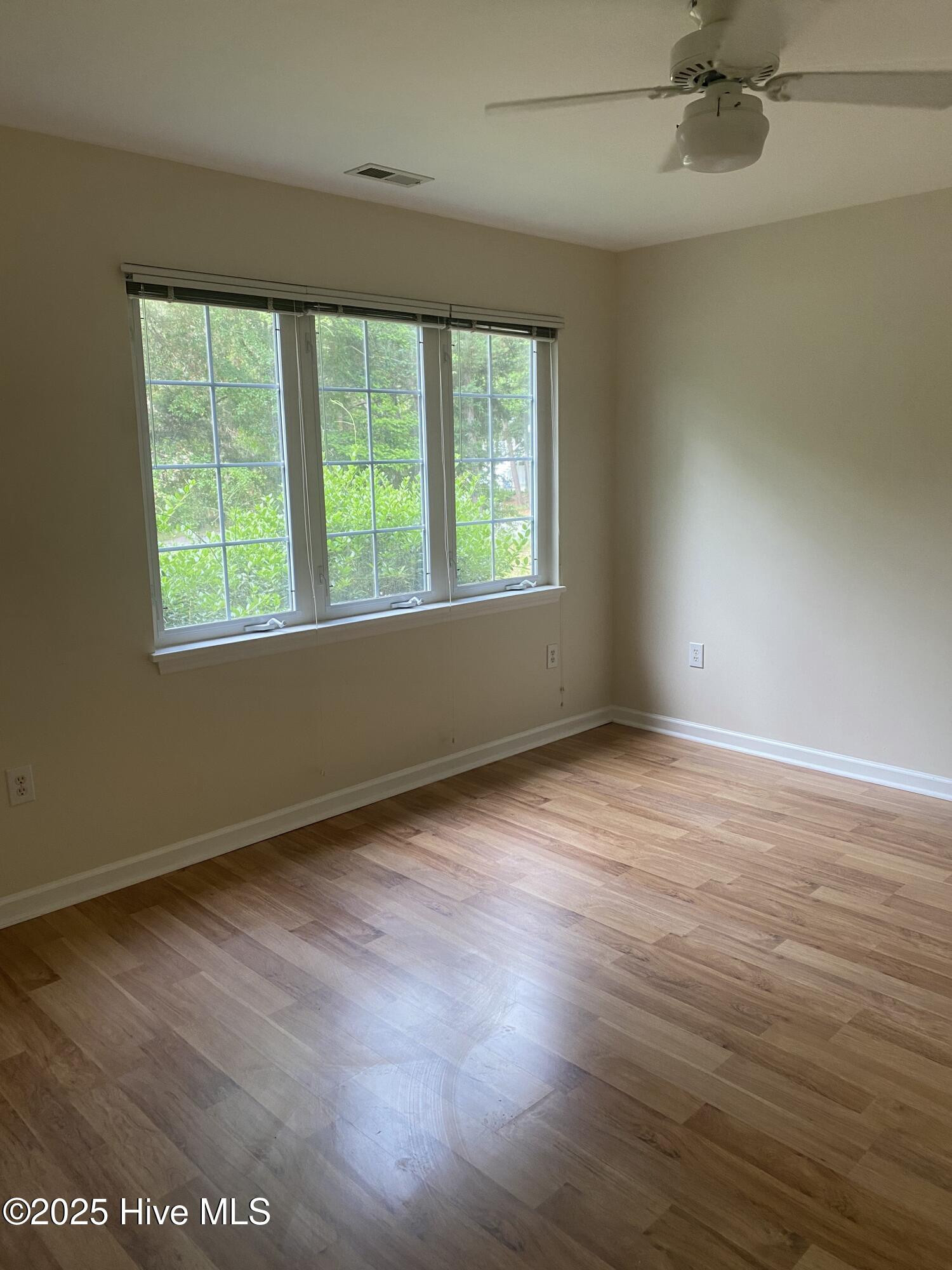 102 Chestnut Court Property Photo 14