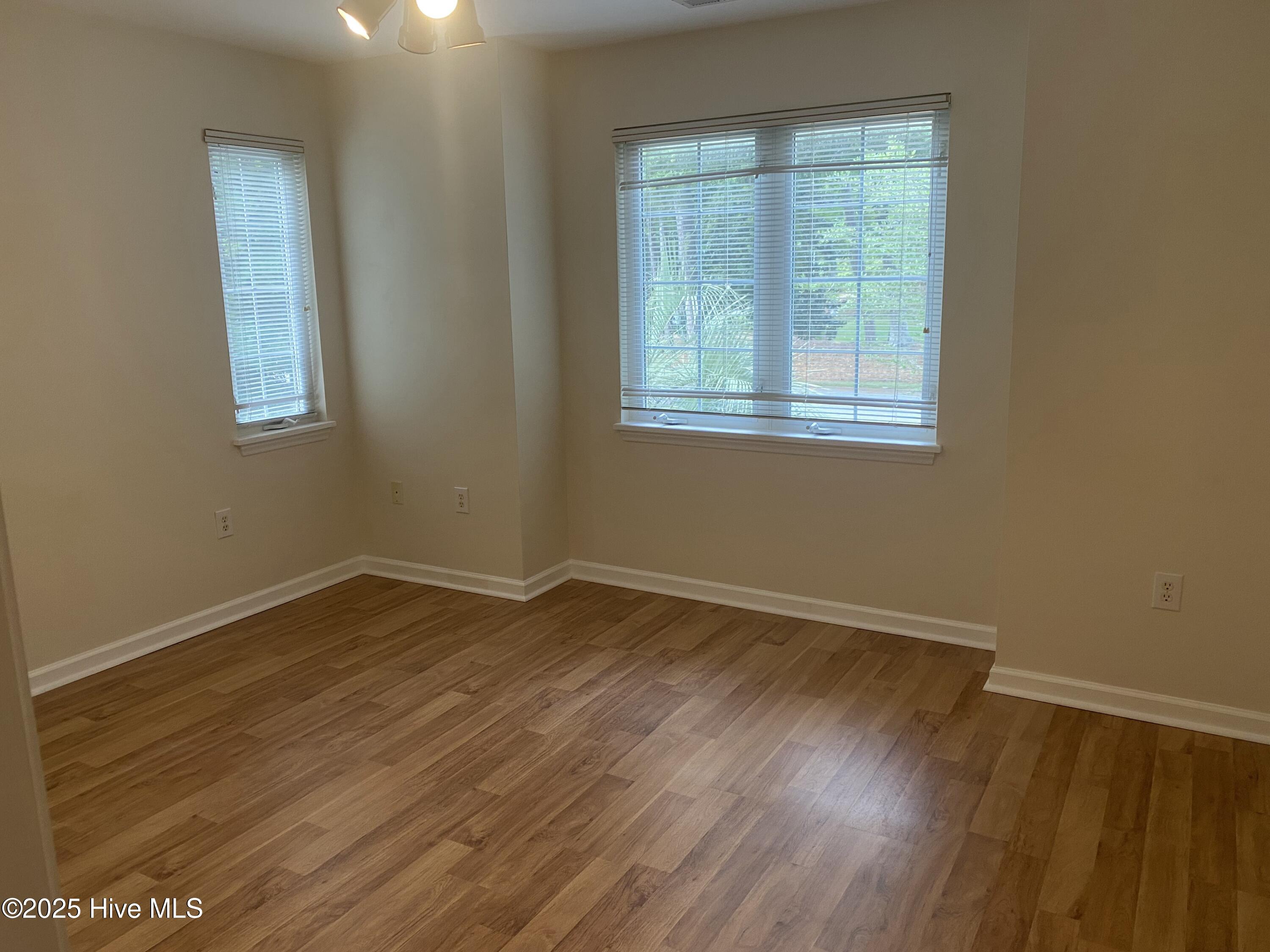 102 Chestnut Court Property Photo 19