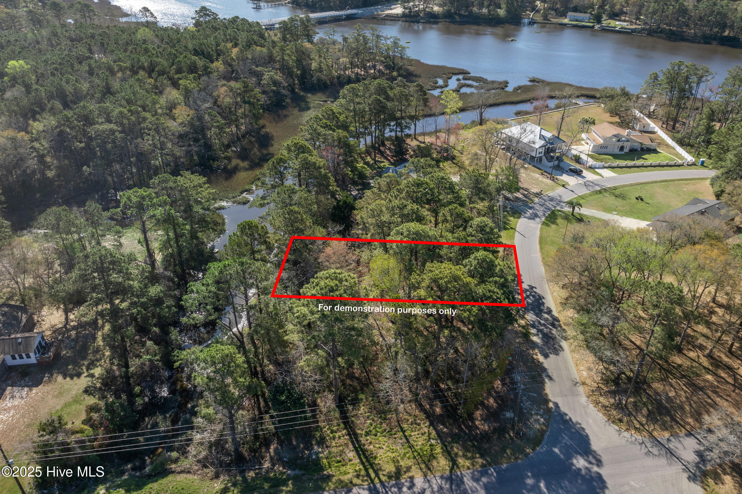 1111 River Drive Property Photo 2