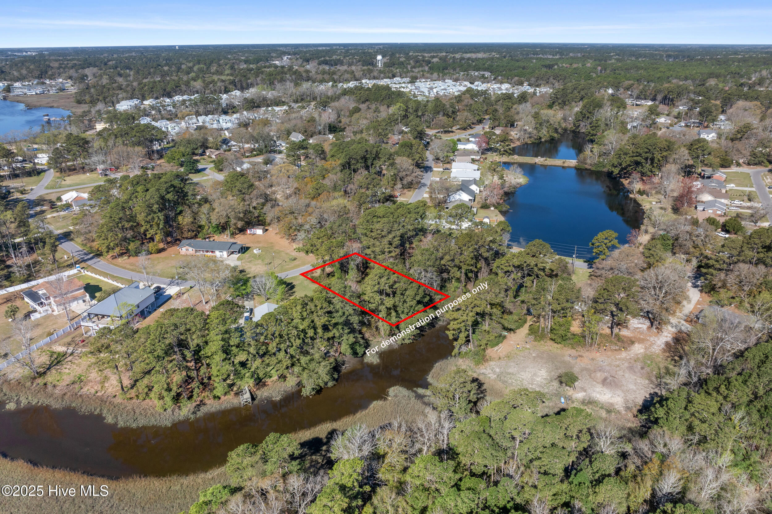 1111 River Drive Property Photo 4