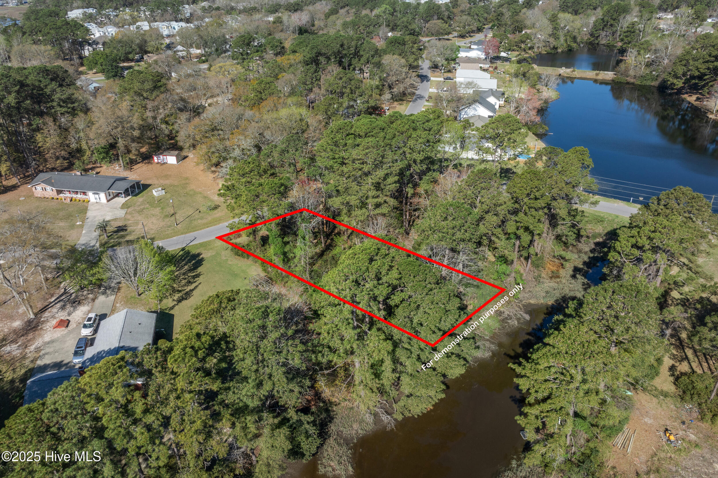 1111 River Drive Property Photo 7