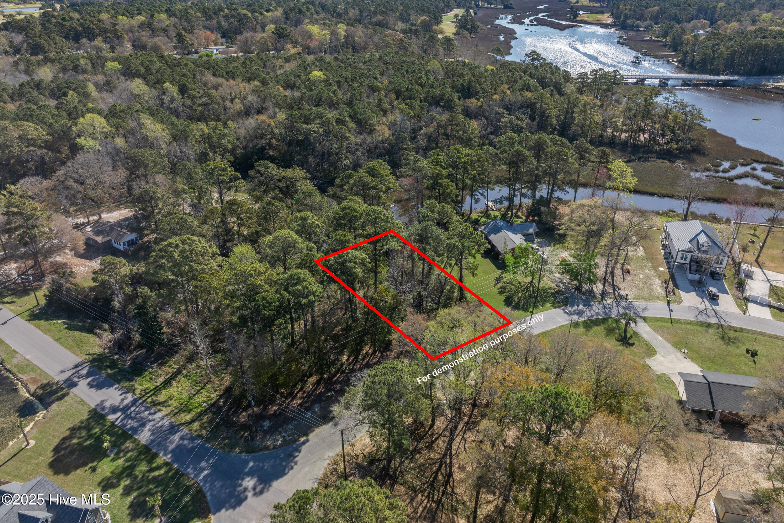 1111 River Drive Property Photo 10