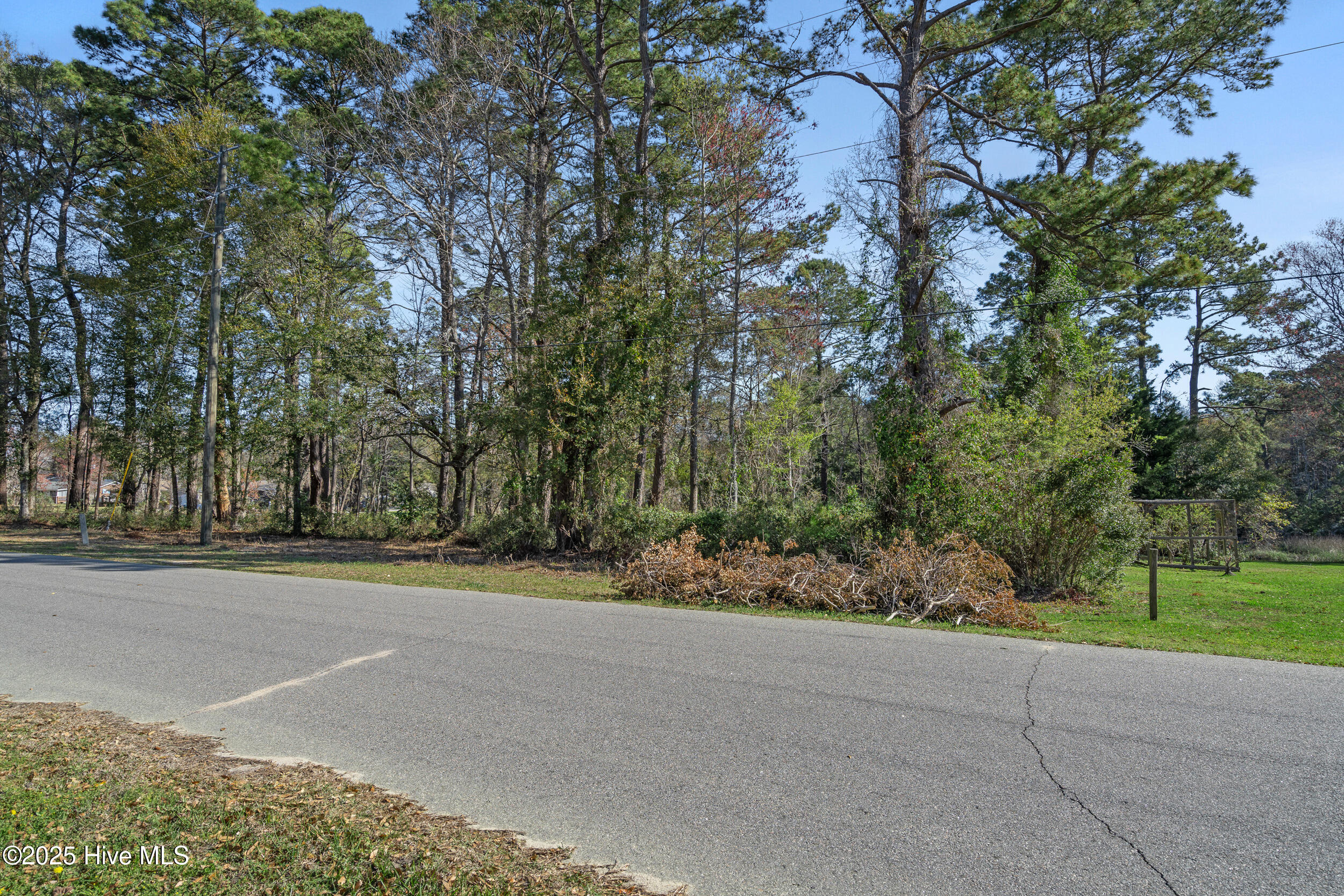 1111 River Drive Property Photo 13