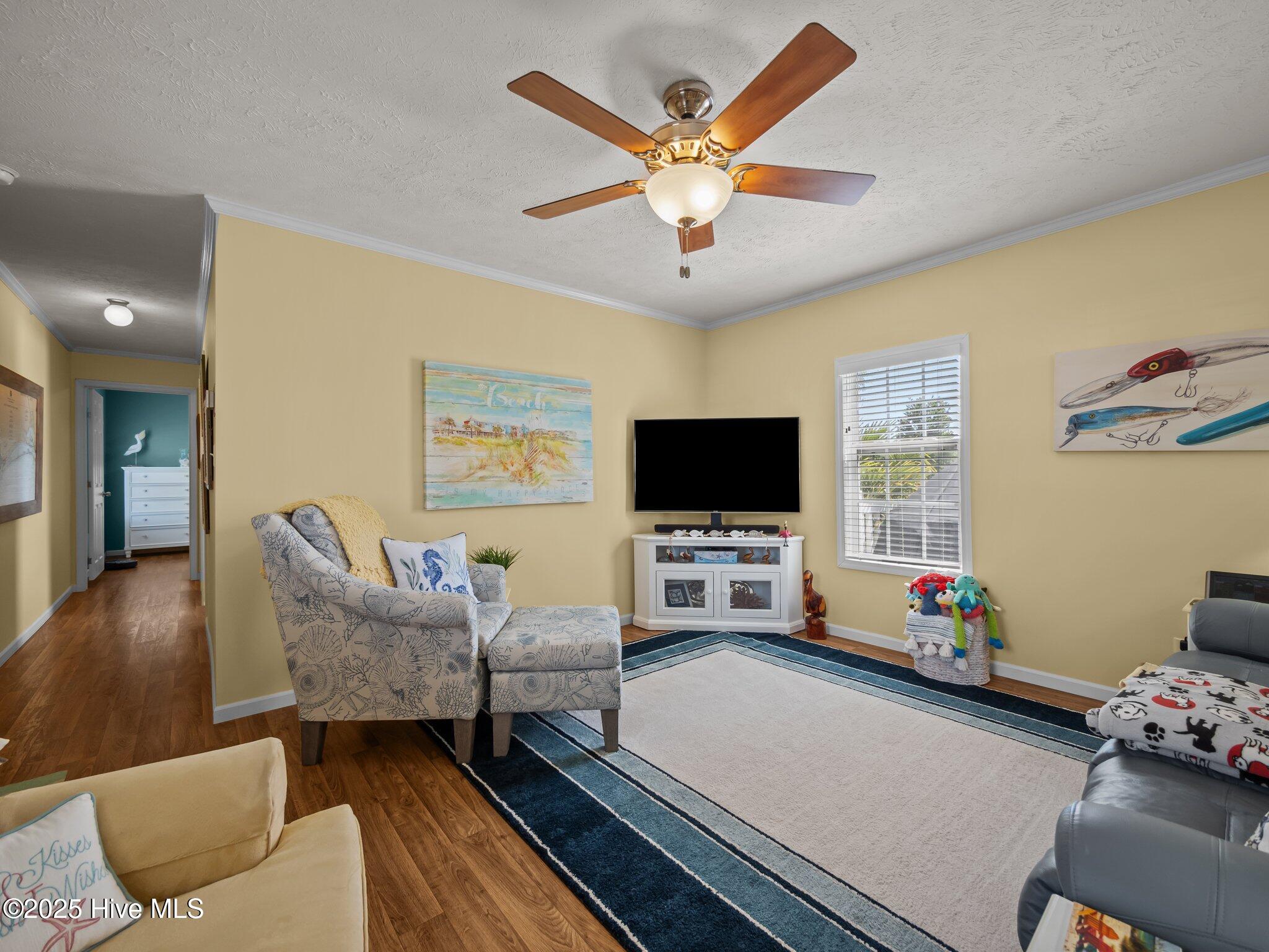 201 Live Oak Drive Property Photo 13