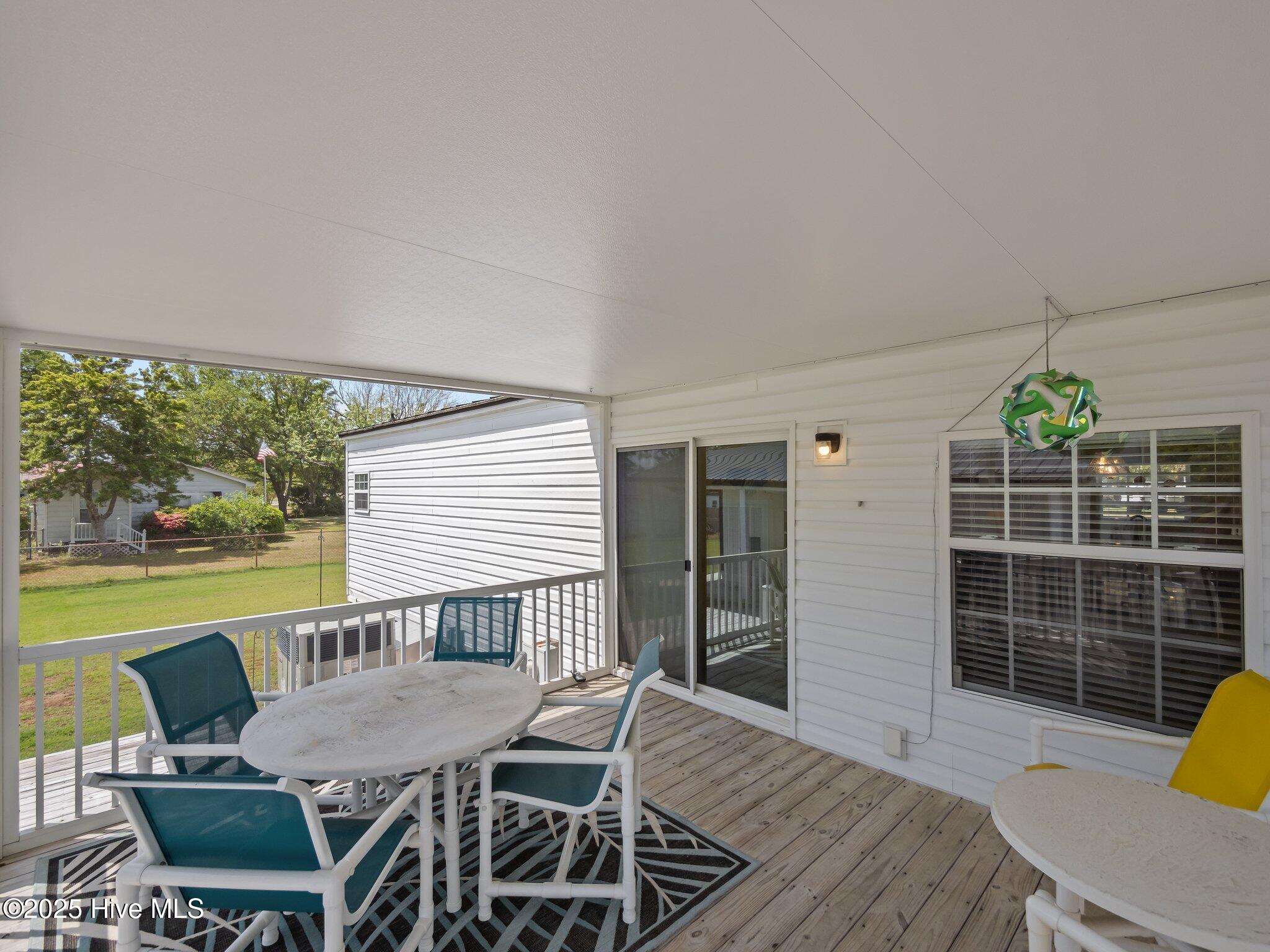 201 Live Oak Drive Property Photo 31