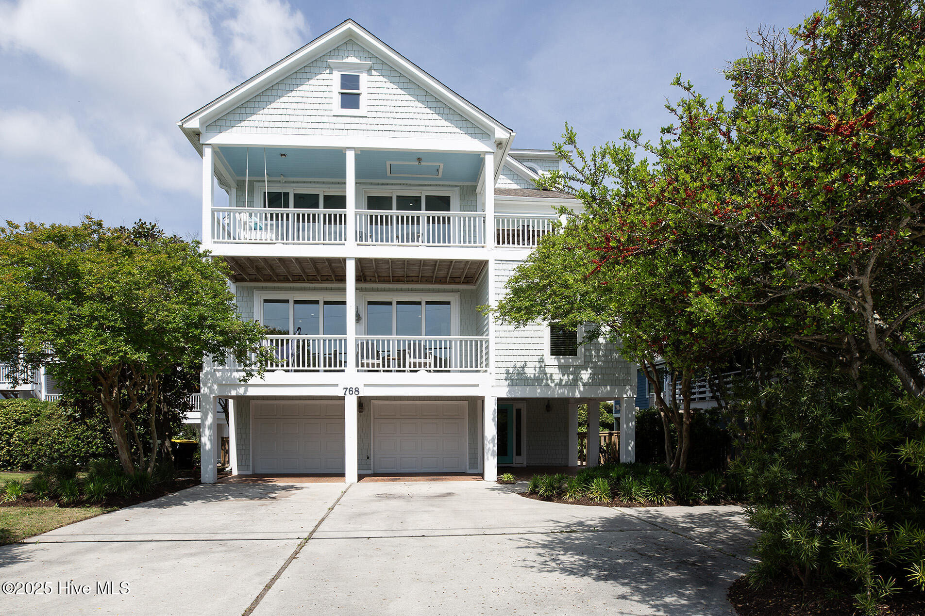 768 S Lumina Avenue Property Photo 1