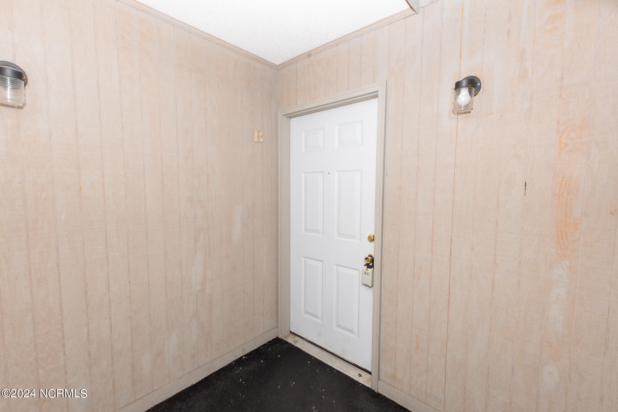104 Ravenwood Drive B Property Photo 1