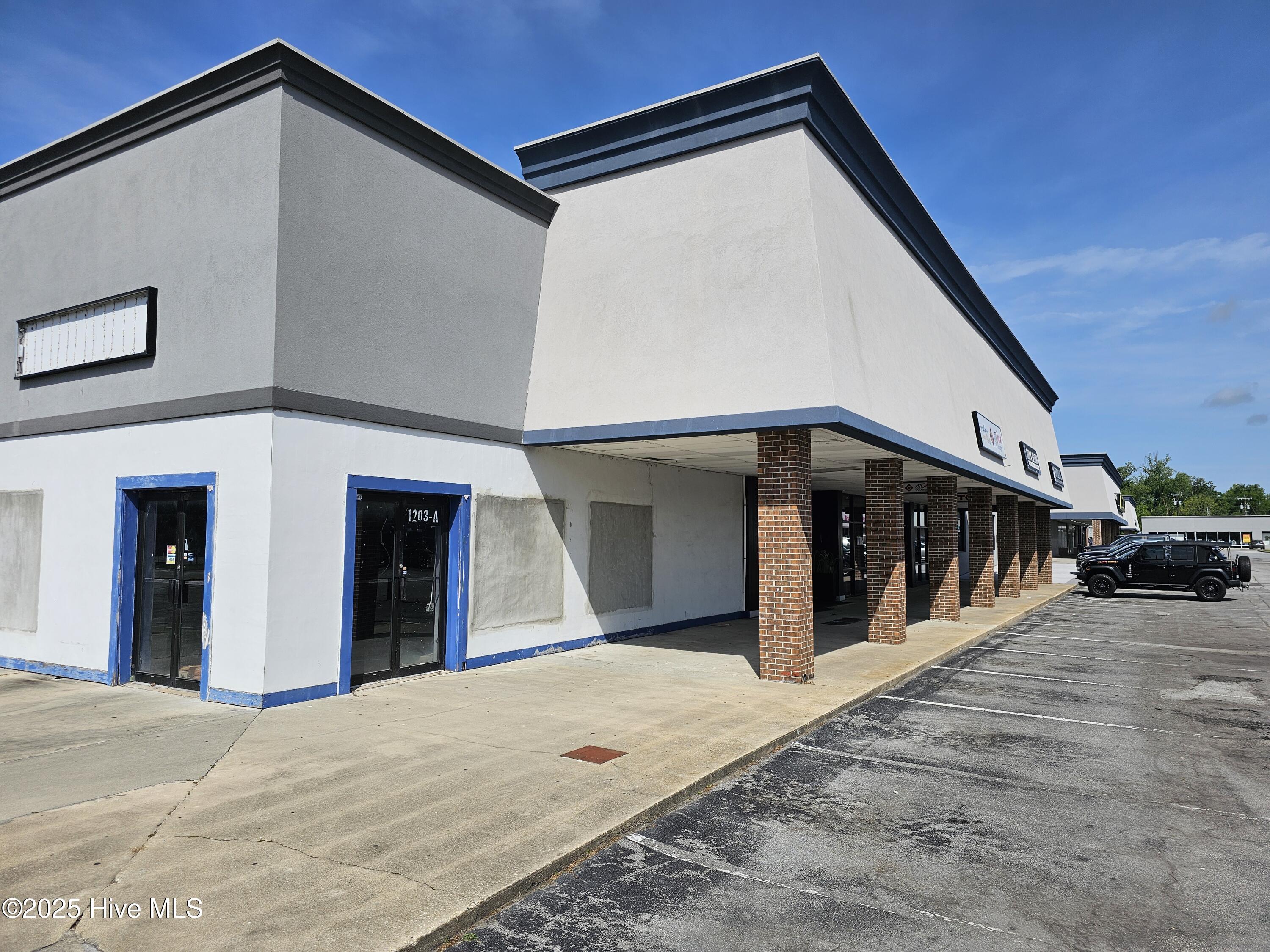 1203 Hargett A Property Photo 1
