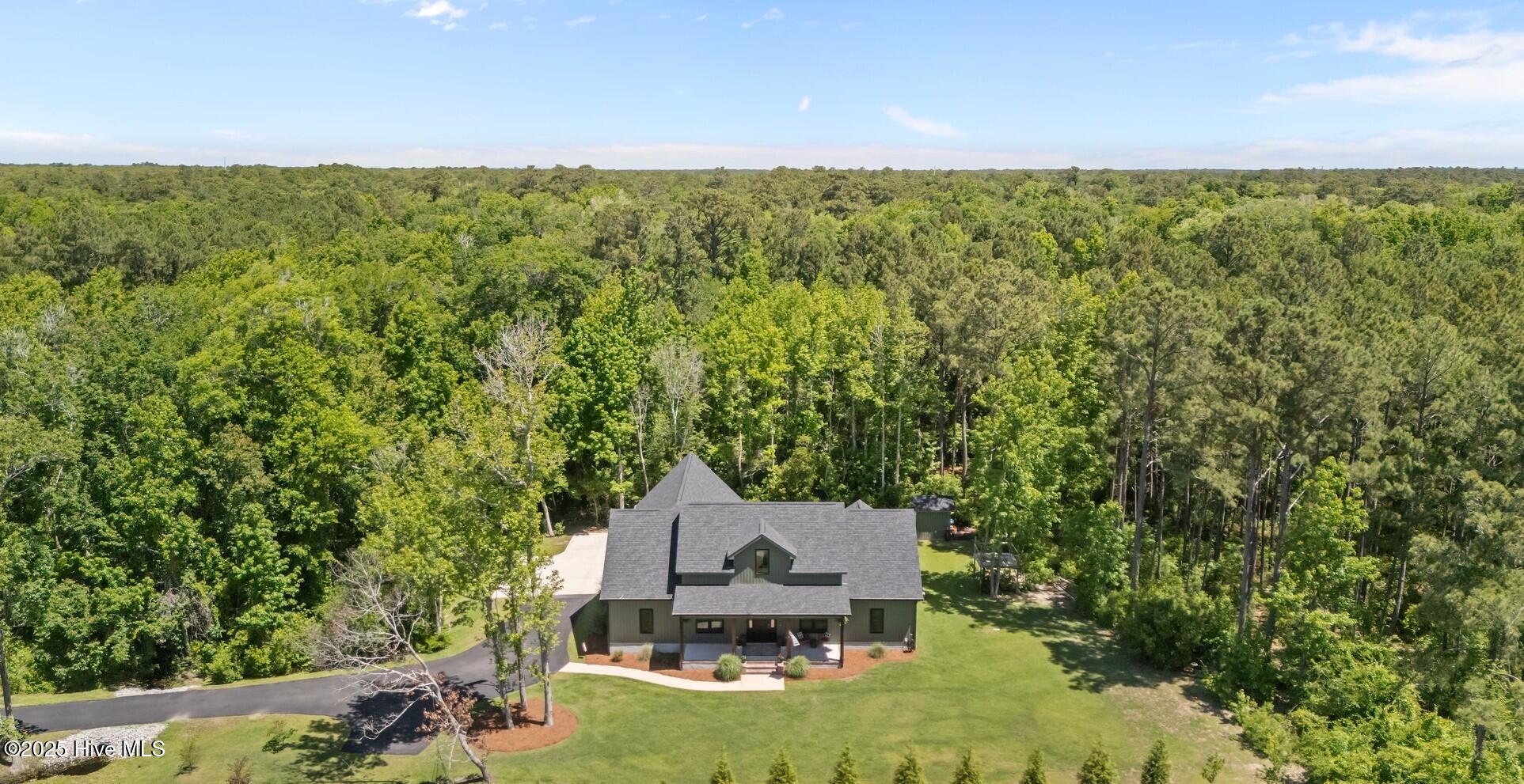 146 Skipper Court Property Photo