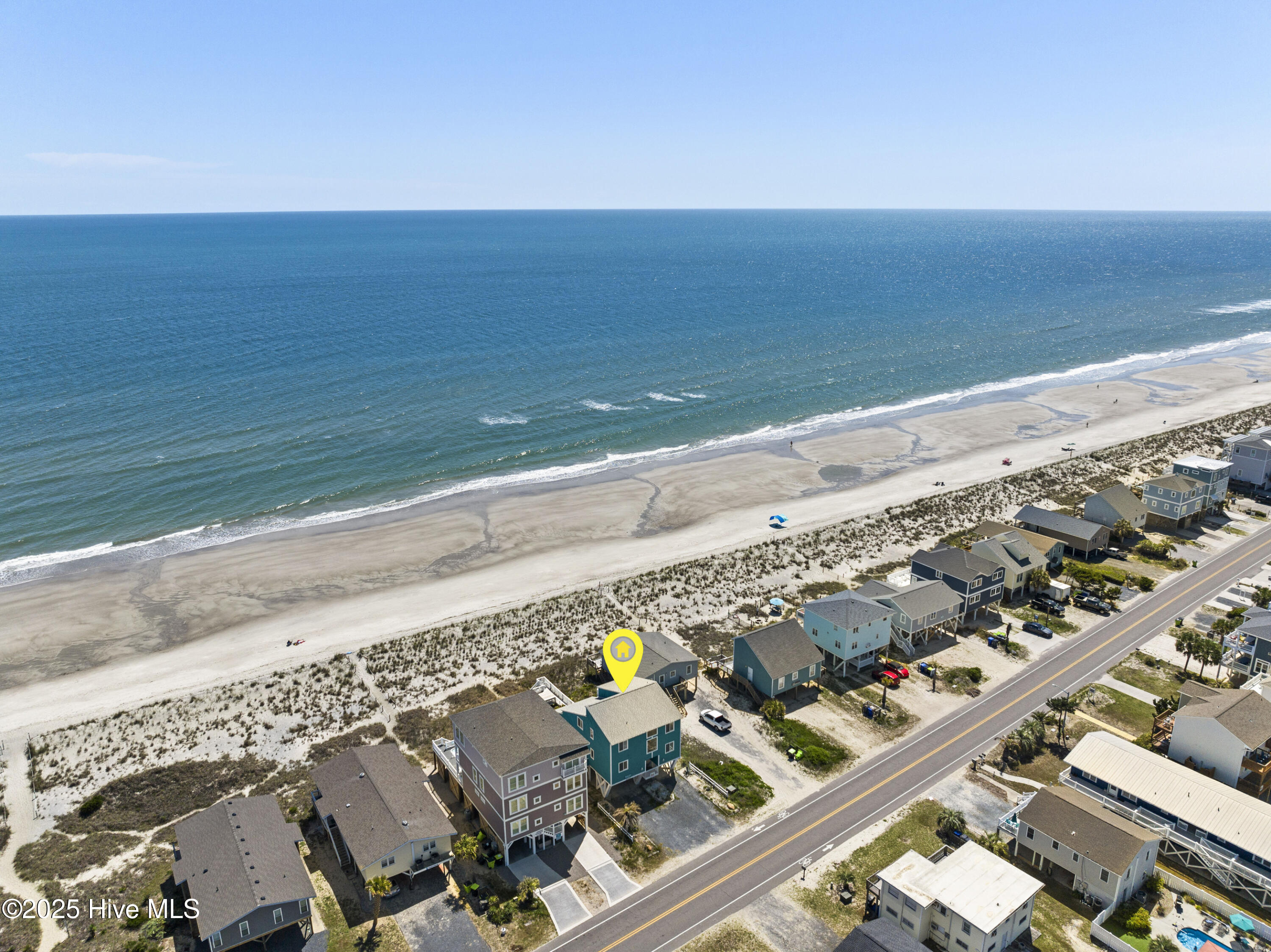 1123 E Beach Drive Property Photo 3