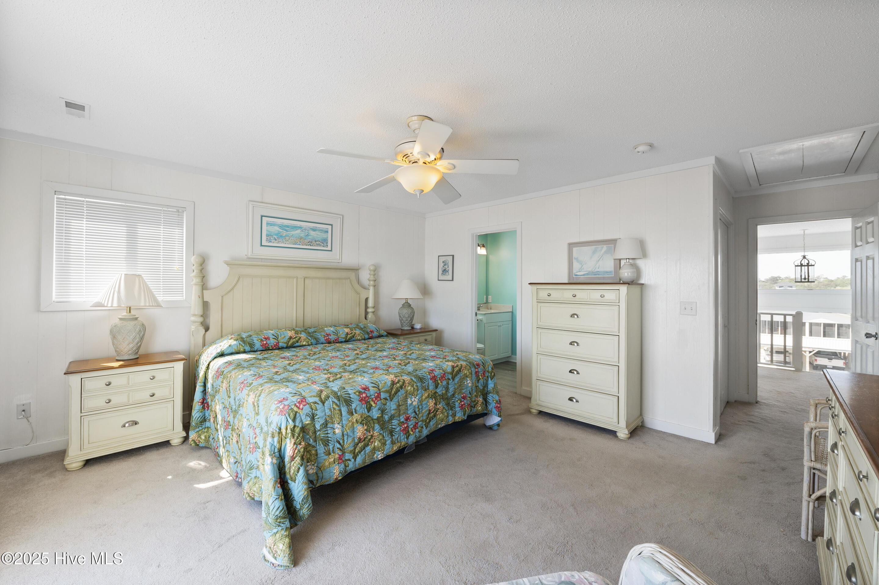 1123 E Beach Drive Property Photo 19