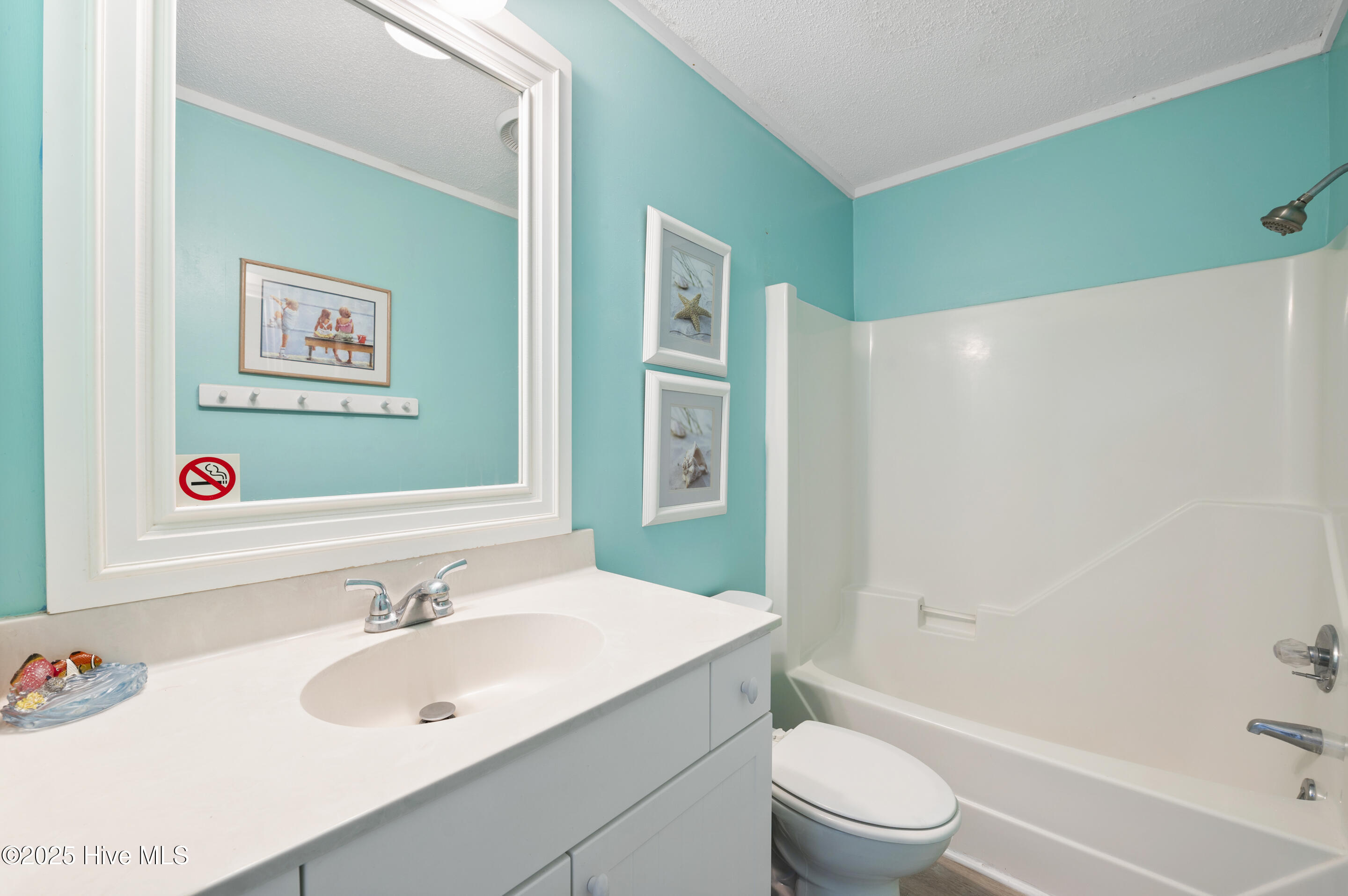 1123 E Beach Drive Property Photo 27