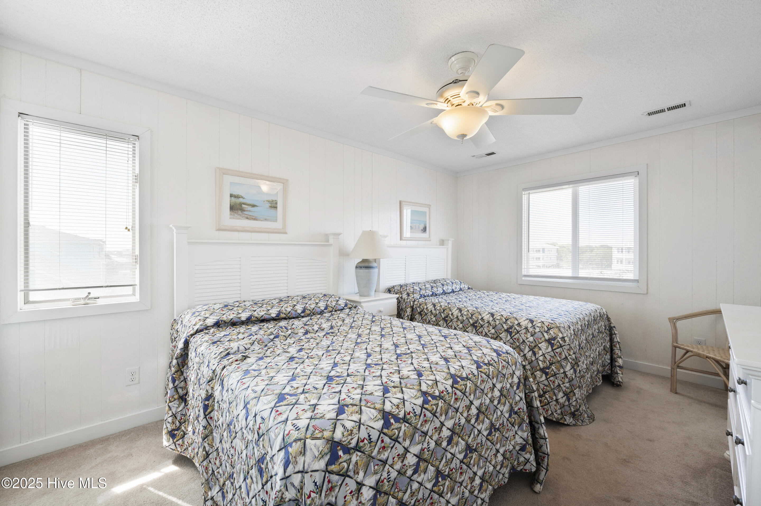 1123 E Beach Drive Property Photo 30