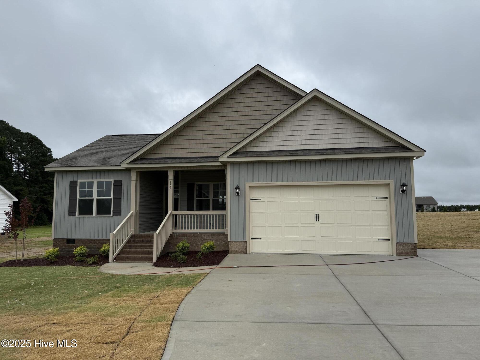 152 Royal Avenue Property Photo