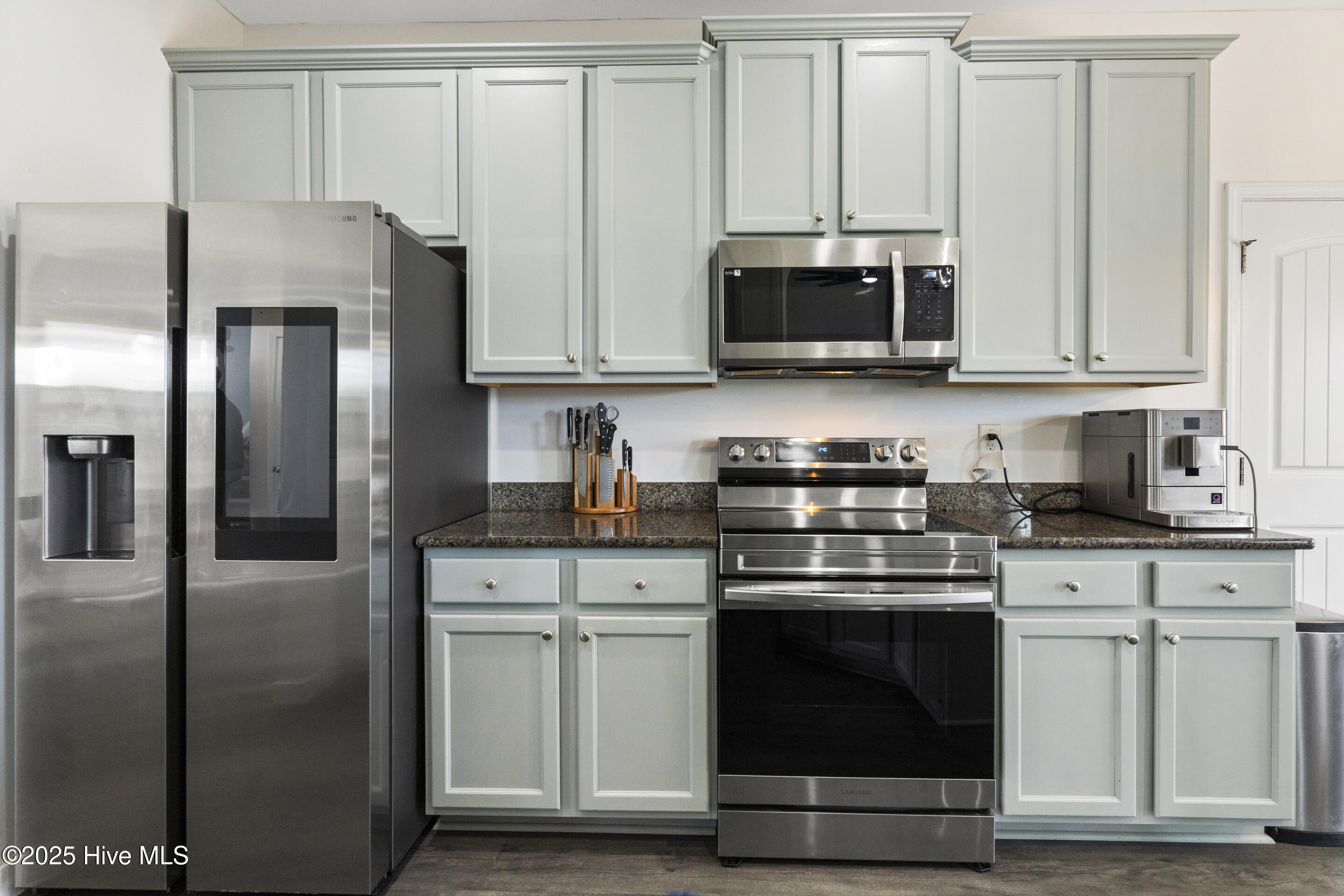 507 Romper Road Property Photo 3
