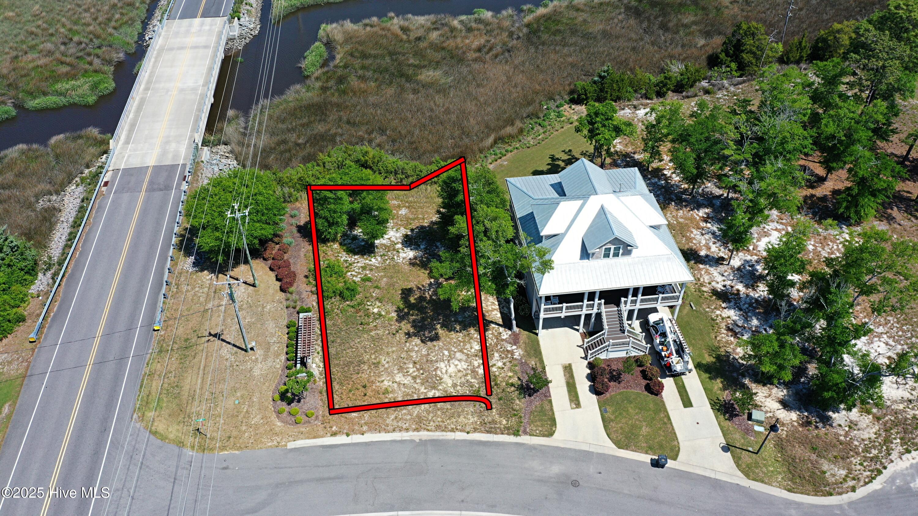 105 Mistiflower Court Property Photo 2