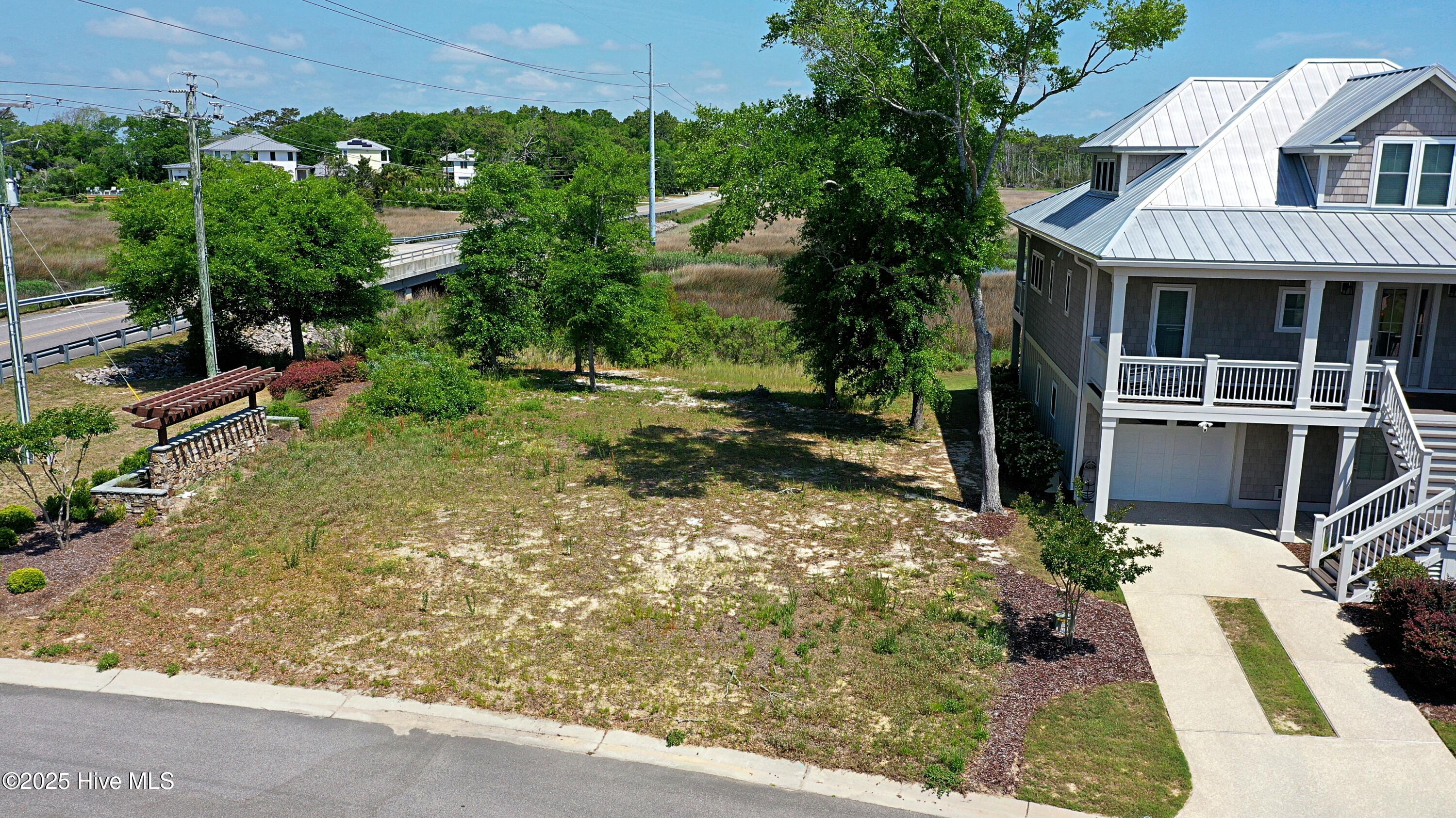 105 Mistiflower Court Property Photo 13