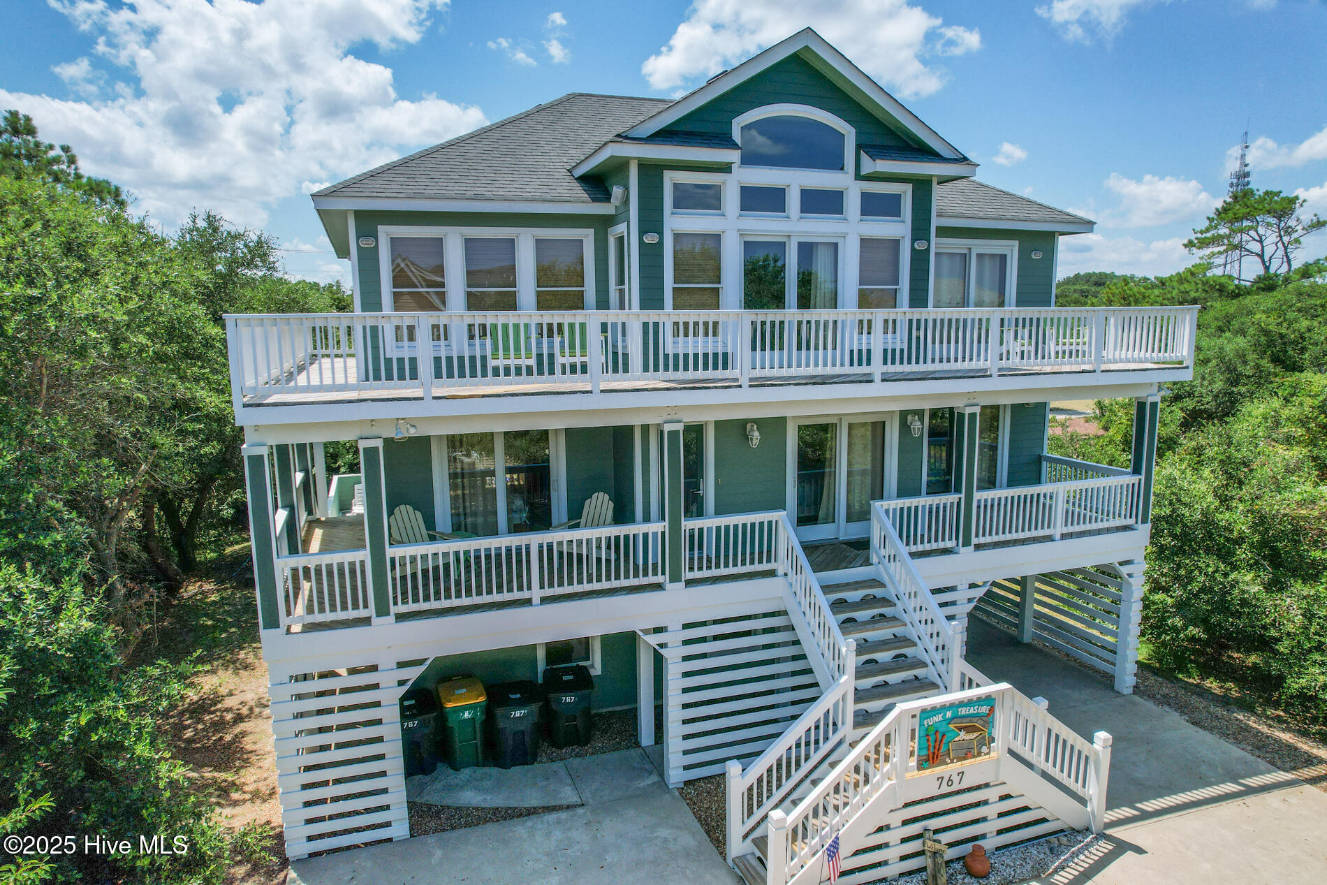 767 Gulfstream Court Property Photo