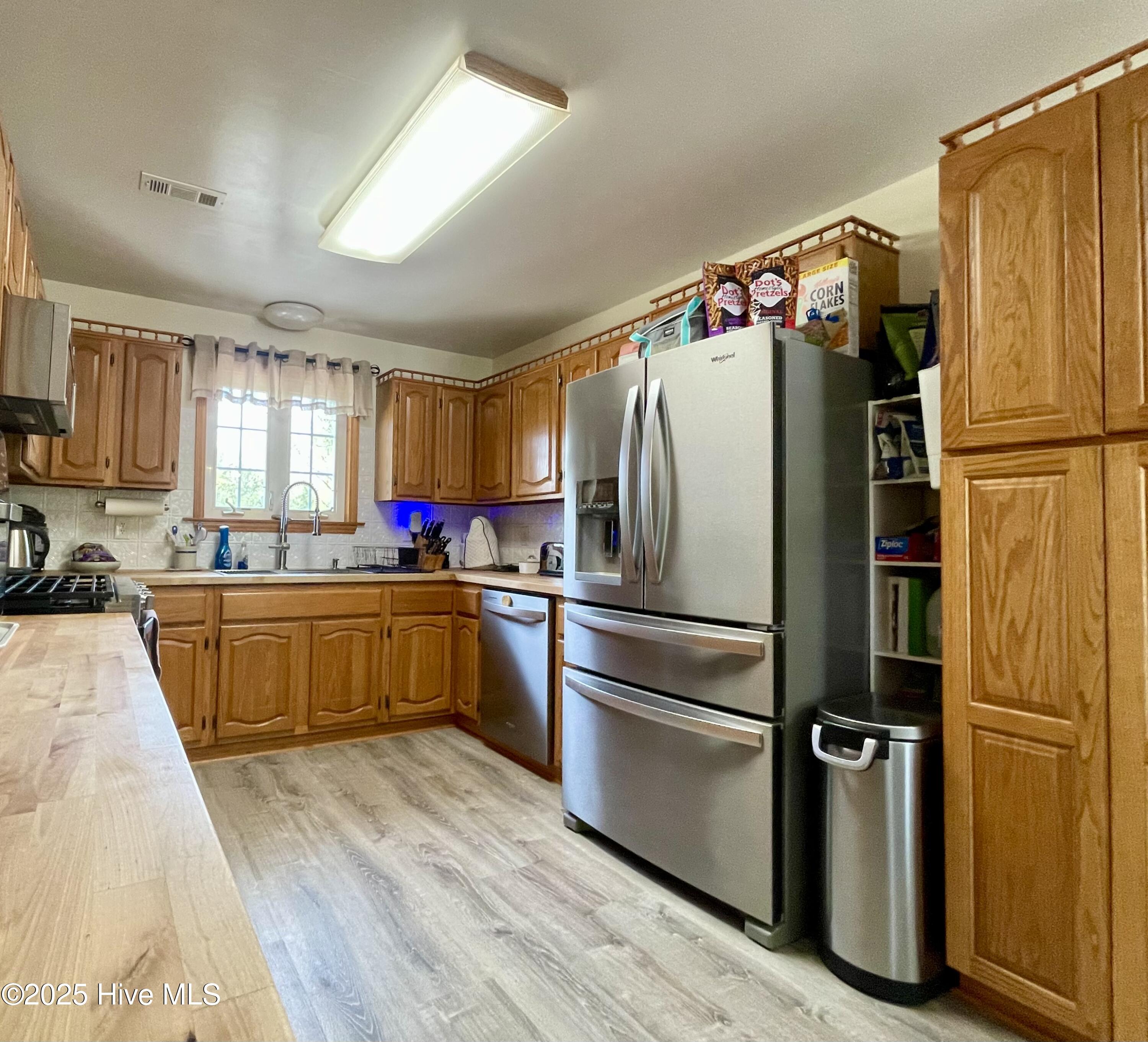 1556 Farrow Fork Road Property Photo 8