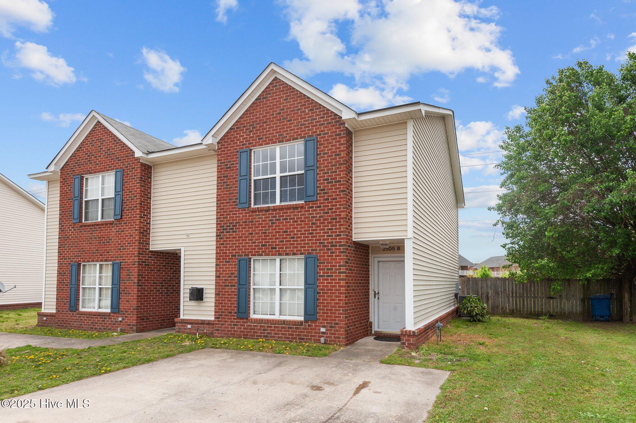 2505 Bluff View Court Property Photo