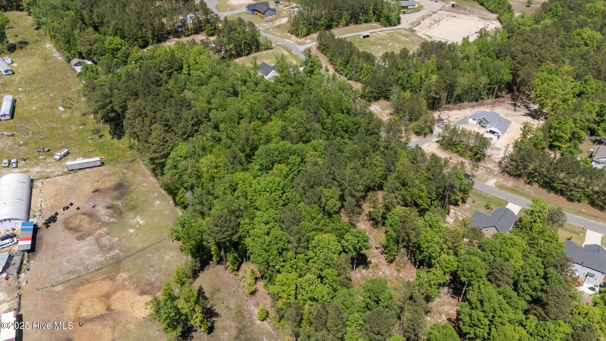 219 Stella Way Property Photo 6