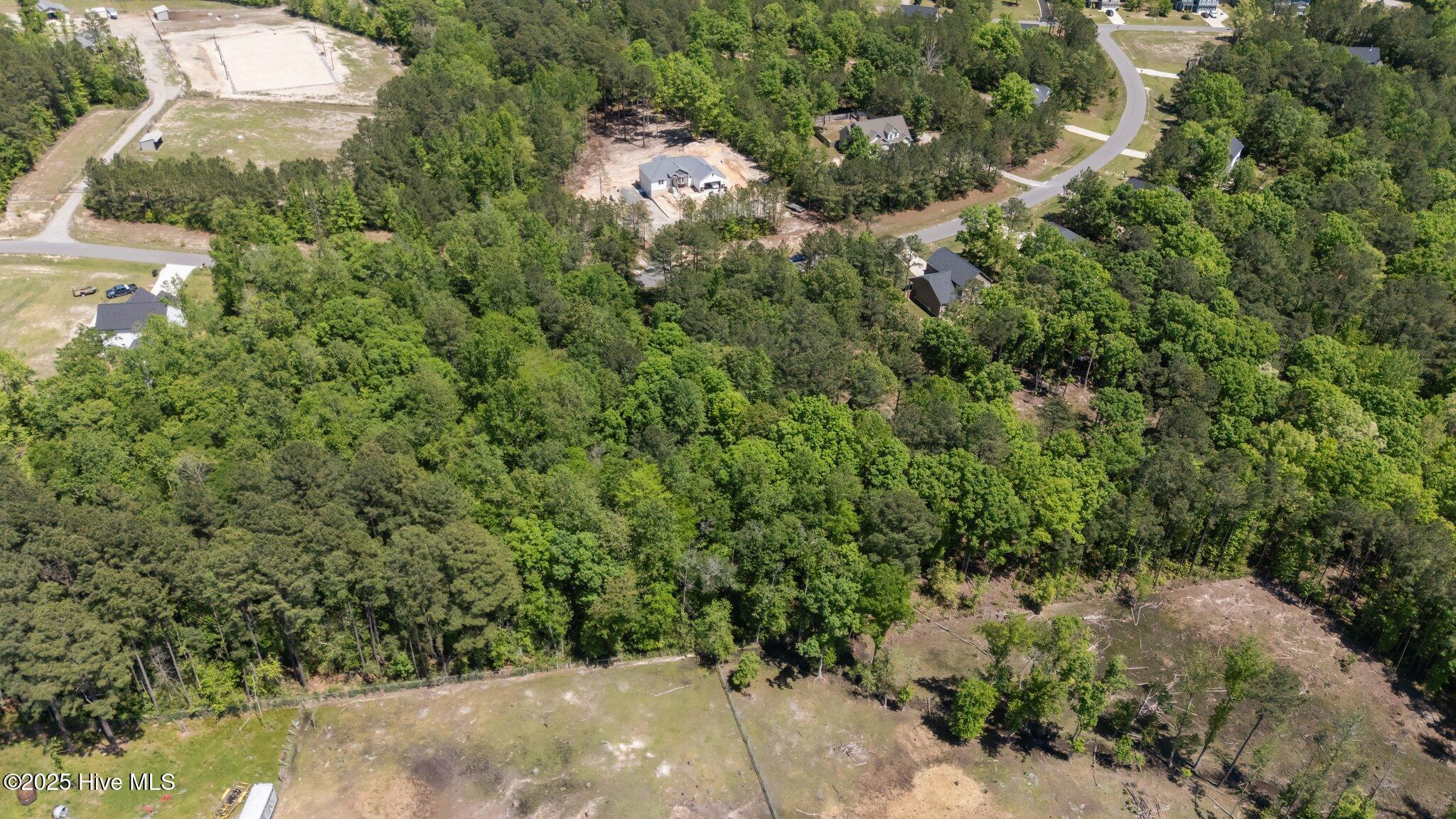 219 Stella Way Property Photo 8